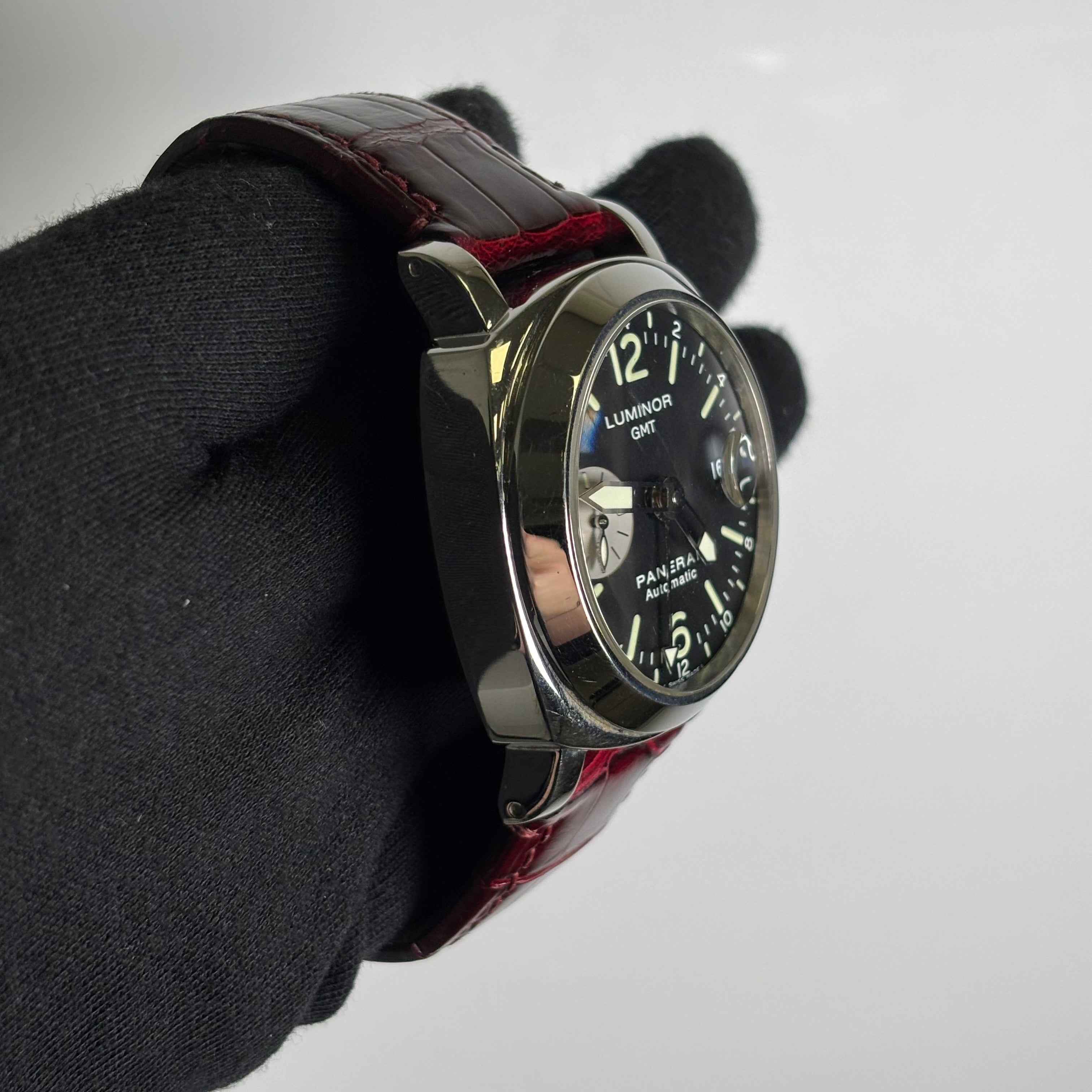 Panerai Luminor 44mm Black Dial Watch Ref# PAM00088 - Happy Jewelers Fine Jewelry Lifetime Warranty