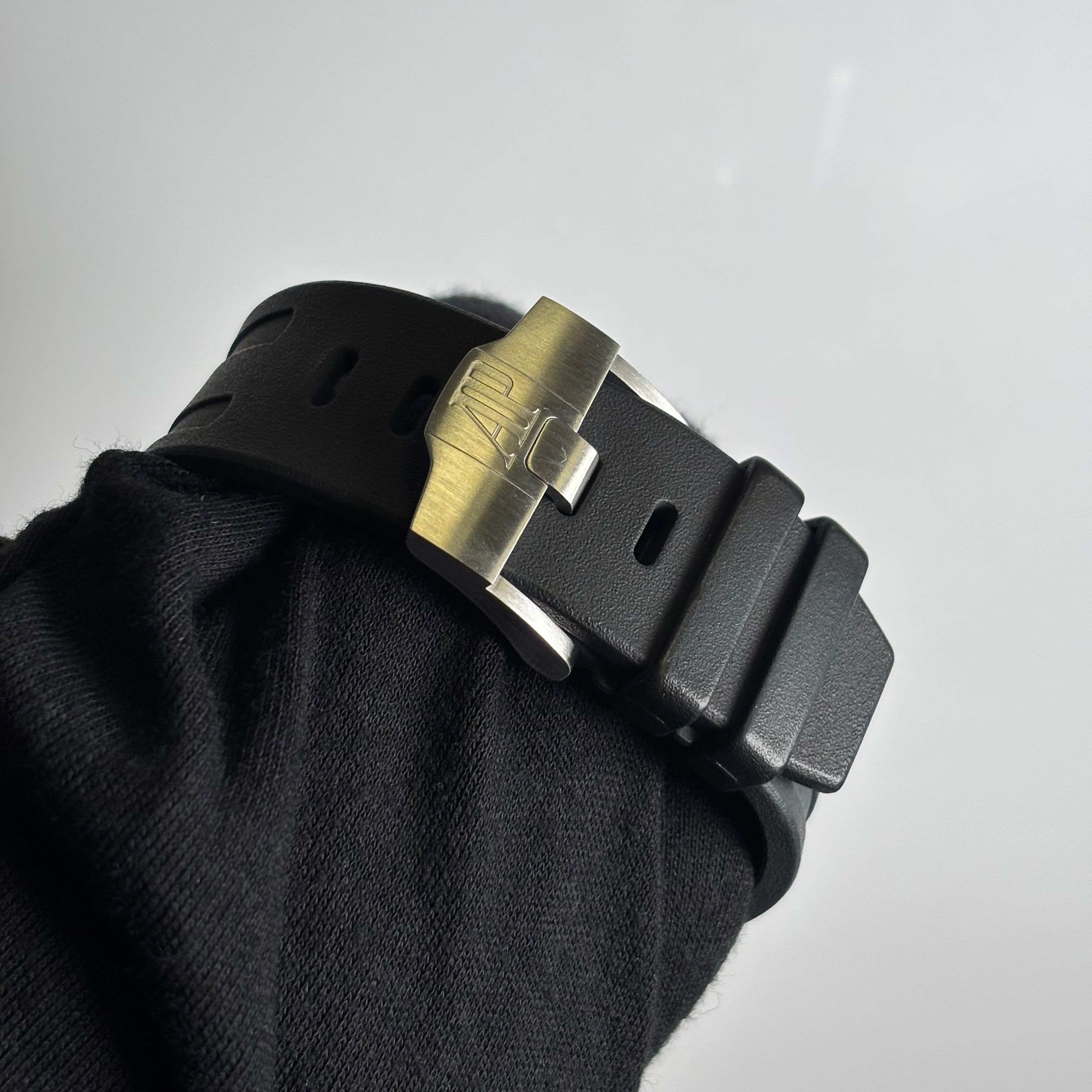 Audemars Piguet Royal Oak 42mm Black Dial Watch Ref# 15710ST.OO.A002CA.01 - Happy Jewelers Fine Jewelry Lifetime Warranty