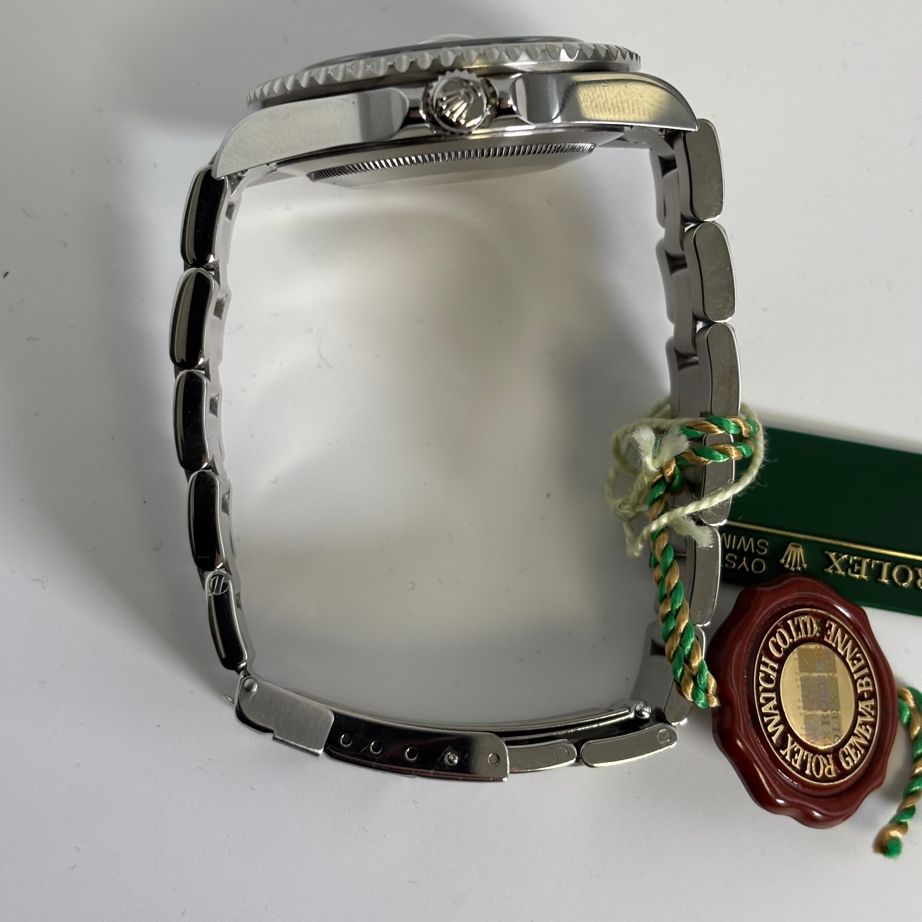 Rolex GMT-Master II 40mm Black Dial Watch Ref# 16710 - Happy Jewelers Fine Jewelry Lifetime Warranty