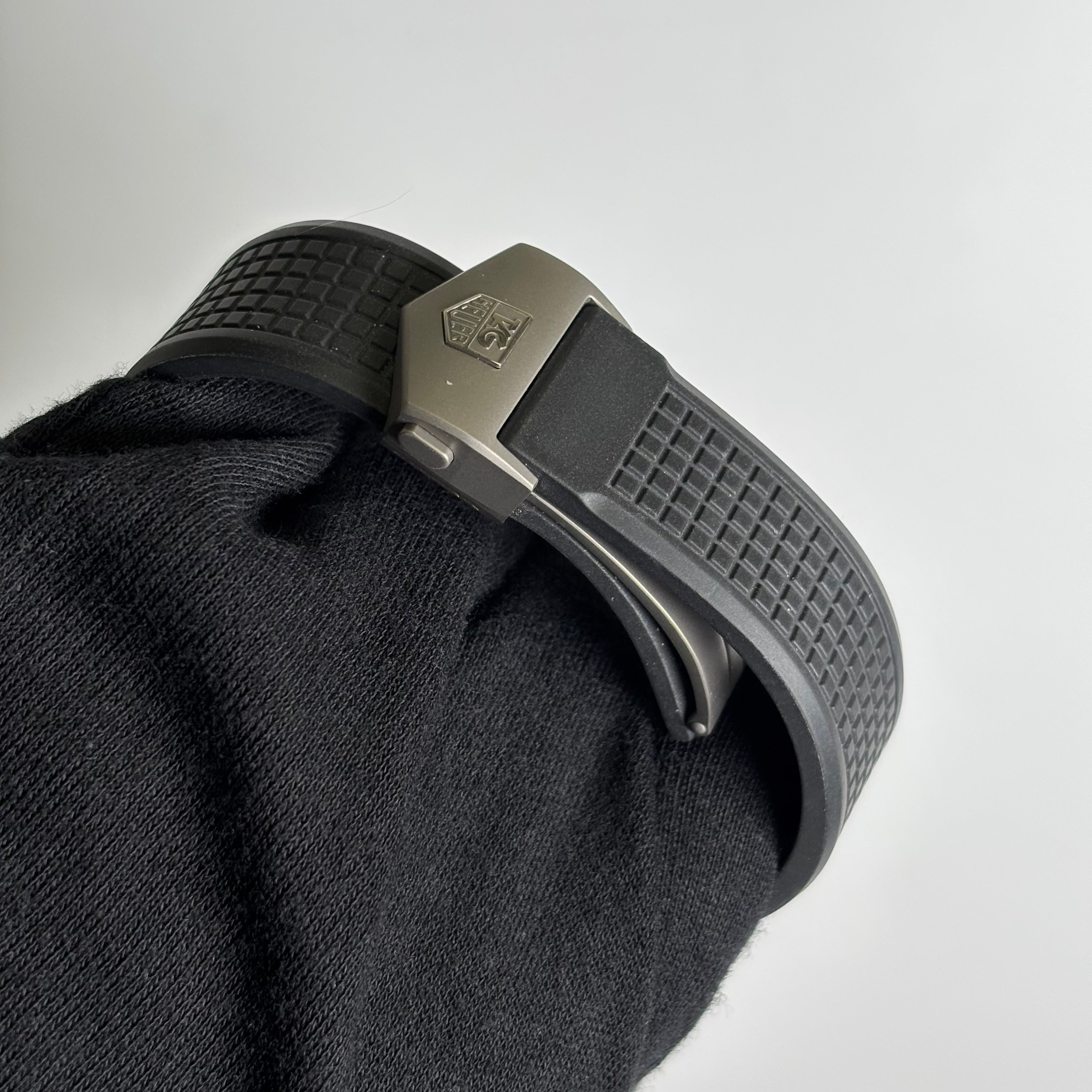 Tag Heuer Aquaracer 44mm Black Dial Watch Ref# CAJ2180 - Happy Jewelers Fine Jewelry Lifetime Warranty