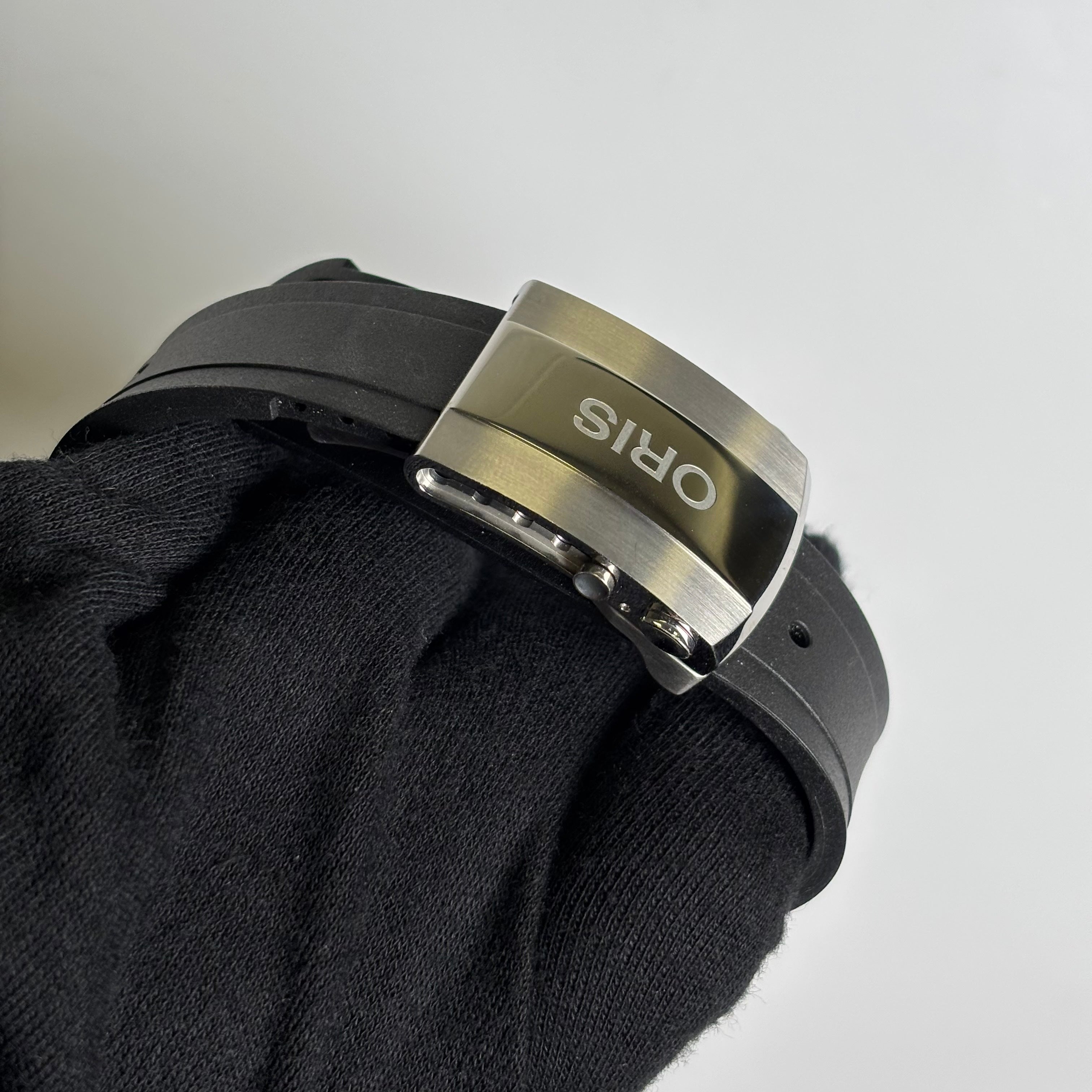 Oris Aquis 47.5mm Black Dial Watch Ref# 77477084154RS - Happy Jewelers Fine Jewelry Lifetime Warranty