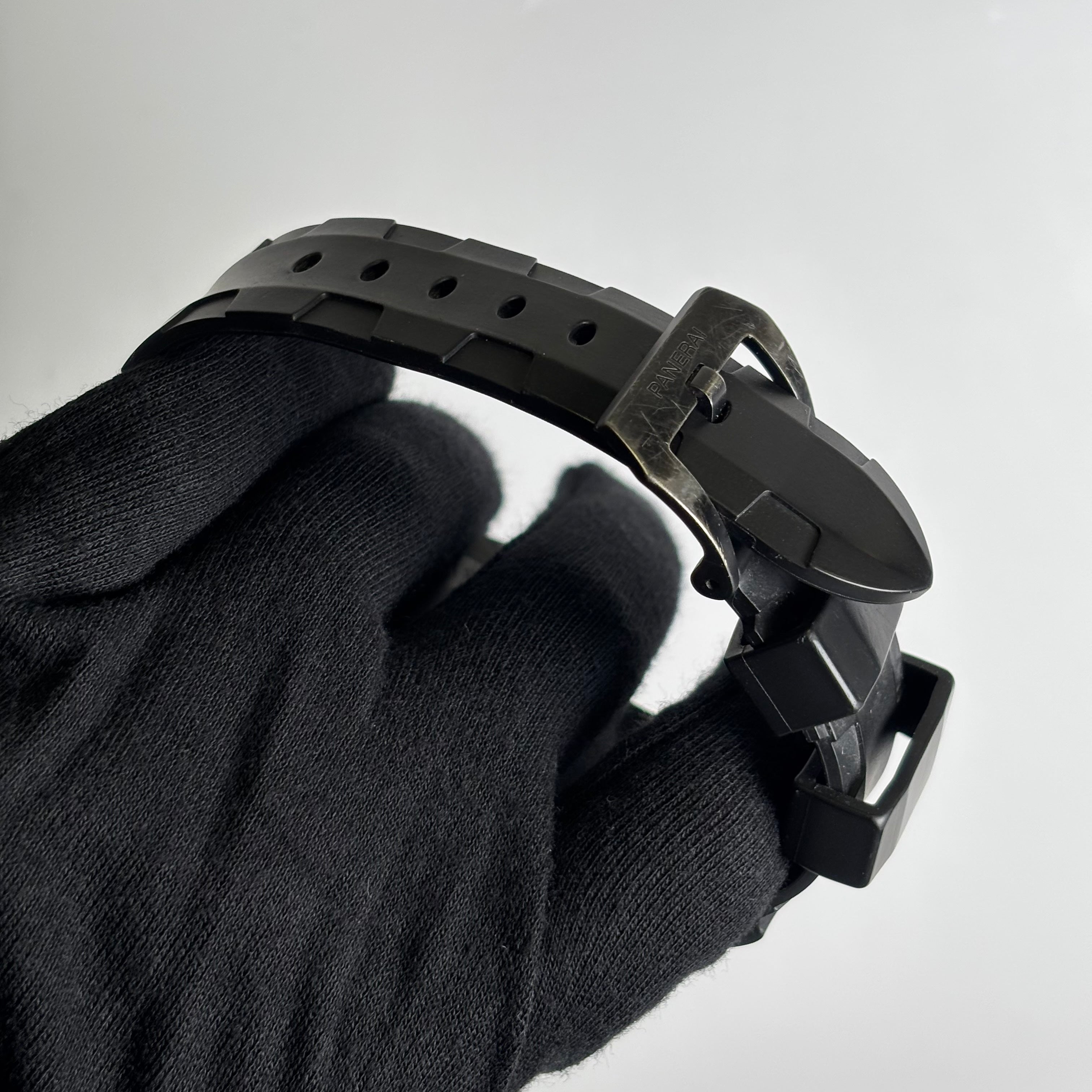 Panerai Luminor 47mm Black Dial Watch Ref# PAM01616 - Happy Jewelers Fine Jewelry Lifetime Warranty