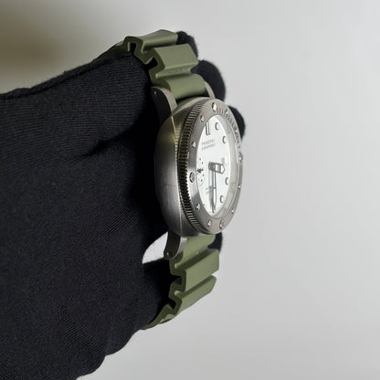 Panerai Submersible 44mm White Dial Watch Ref# PAM01595 - Happy Jewelers Fine Jewelry Lifetime Warranty
