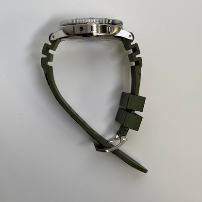 Panerai Submersible 44mm White Dial Watch Ref# PAM01595 - Happy Jewelers Fine Jewelry Lifetime Warranty