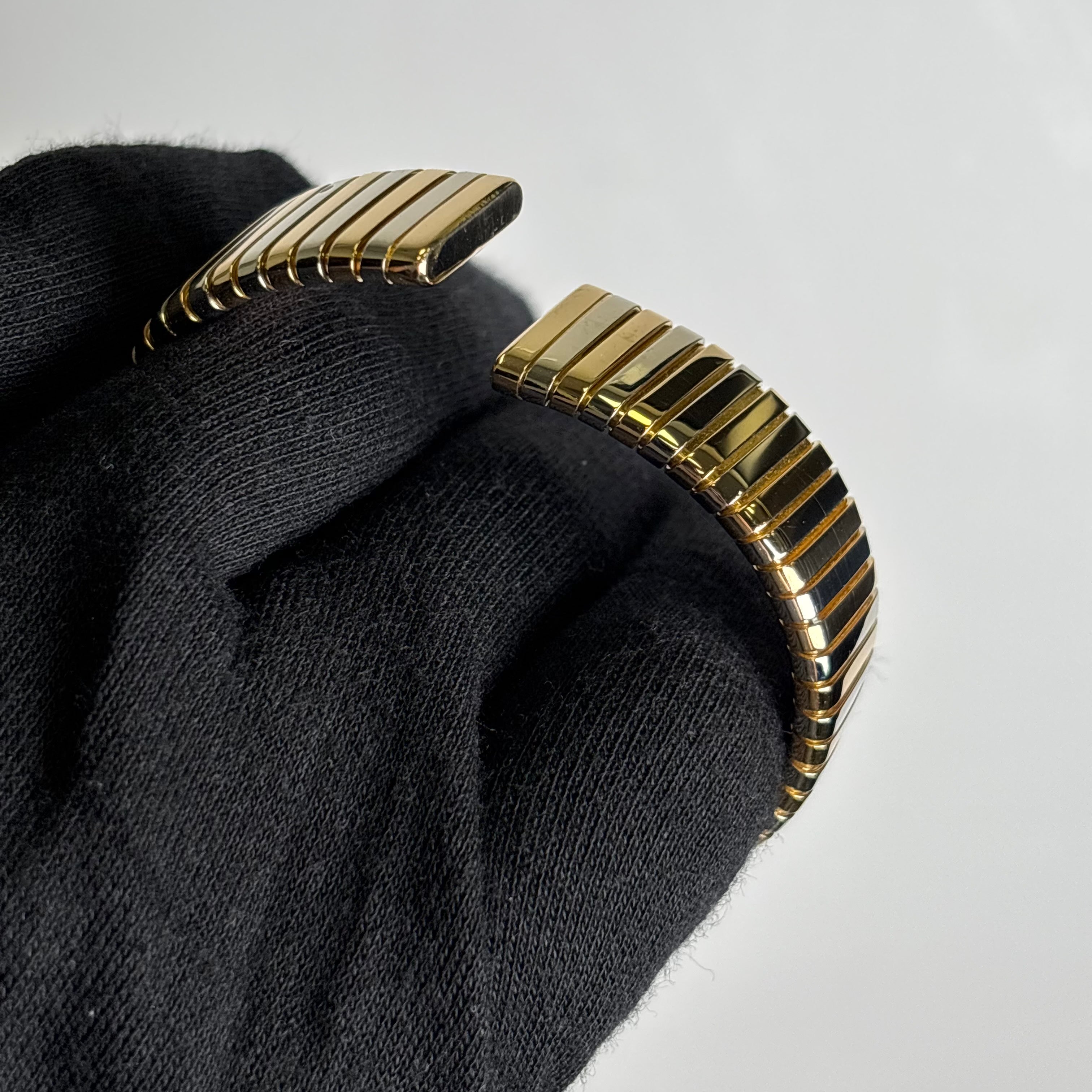 Bvlgari Tubagos 26mm Black Dial Watch Ref# BB232T - Happy Jewelers Fine Jewelry Lifetime Warranty