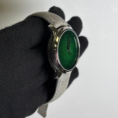 H. Moser & Cie Endeaver 40mm Green Dial Watch Ref# 1200-1233 - Happy Jewelers Fine Jewelry Lifetime Warranty