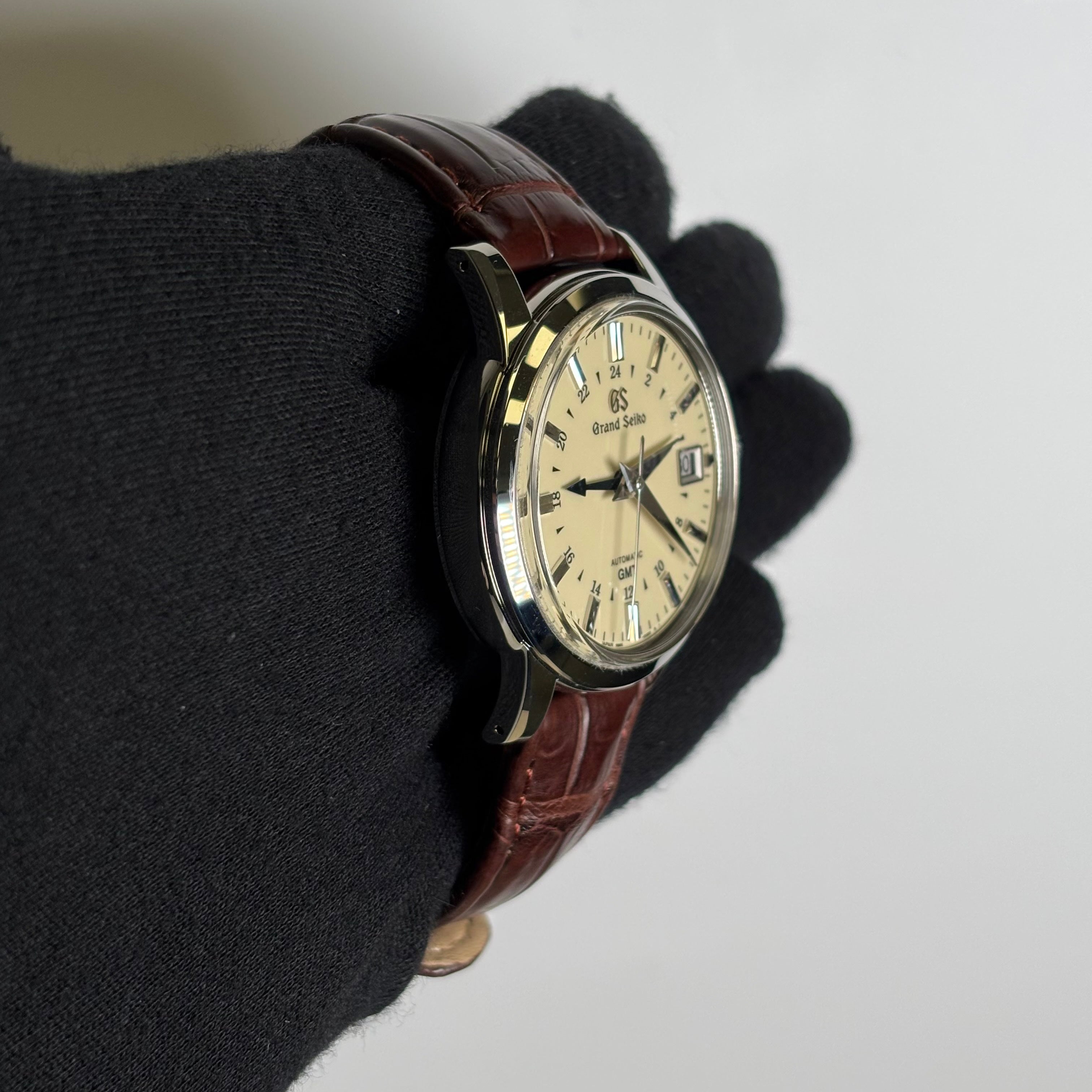 Grand Seiko Elegance 39.5mm Cream Dial Watch Ref# SBGM221 - Happy Jewelers Fine Jewelry Lifetime Warranty