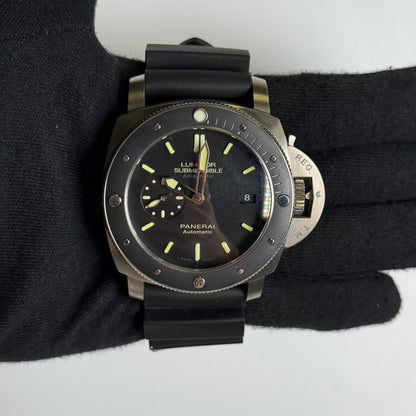 Panerai Submersible 47mm Black Dial Watch Ref# PAM00389 - Happy Jewelers Fine Jewelry Lifetime Warranty