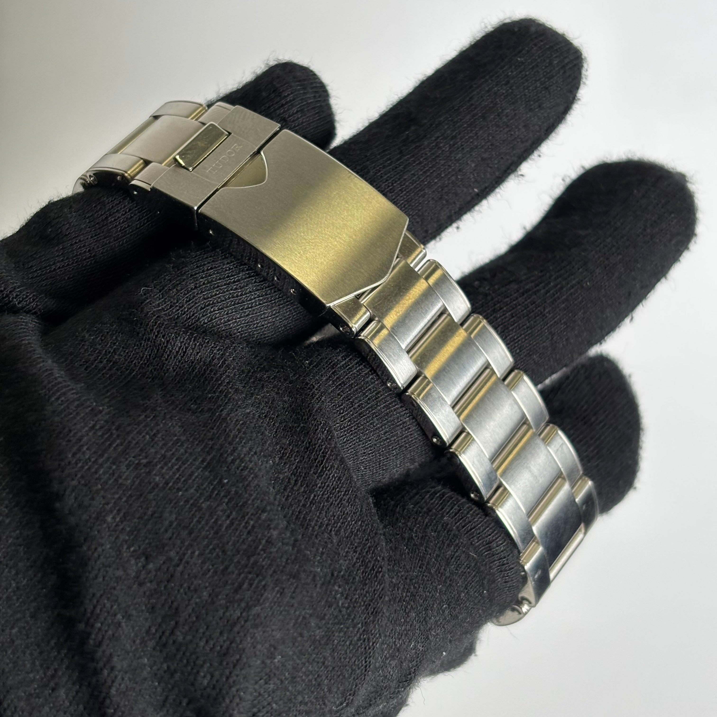 Tudor Black Bay 41mm Black Dial Watch Ref# 79360N - Happy Jewelers Fine Jewelry Lifetime Warranty