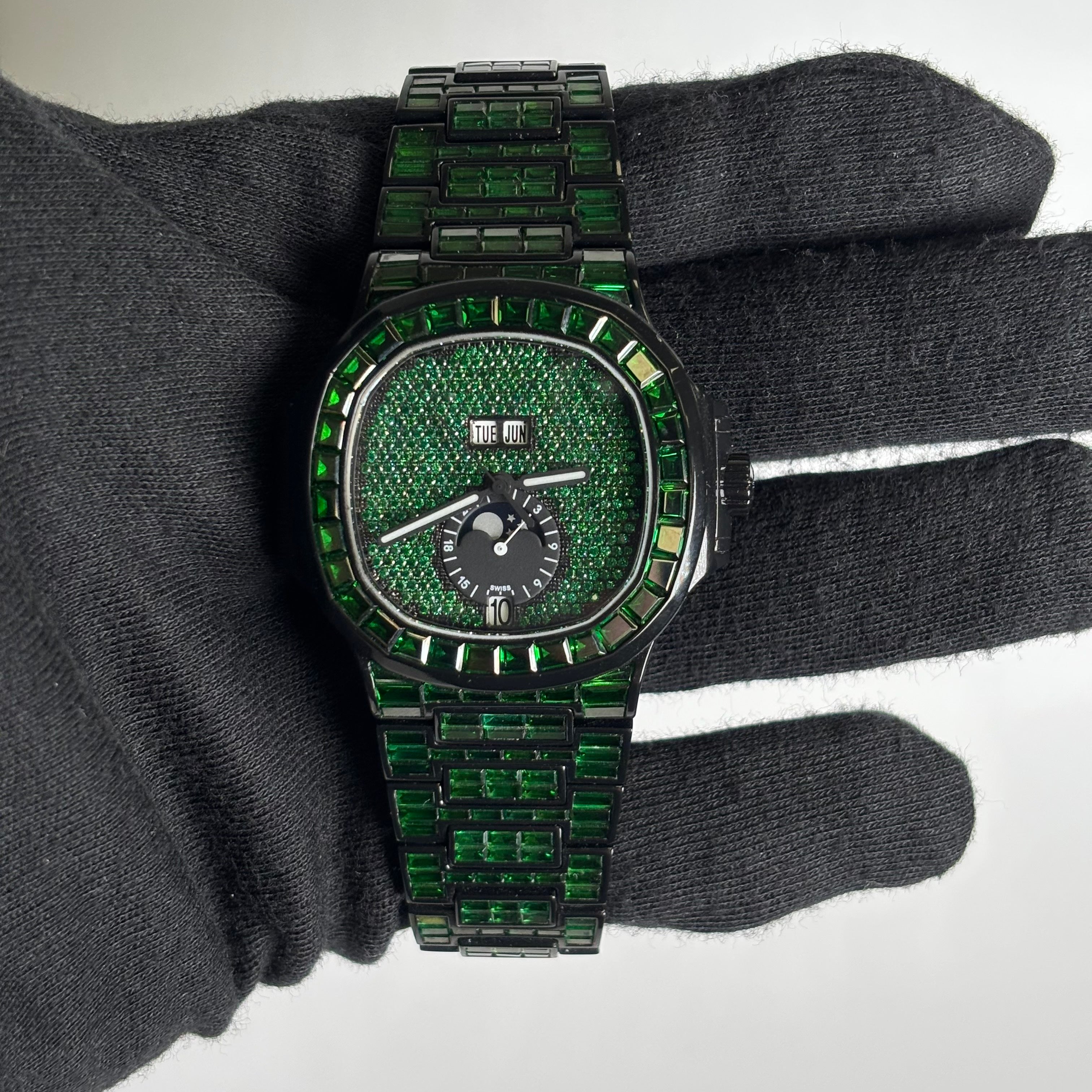 Patek Philippe Nautilus 40.5mm Emerald Dial Watch Ref# 5726 - Happy Jewelers Fine Jewelry Lifetime Warranty