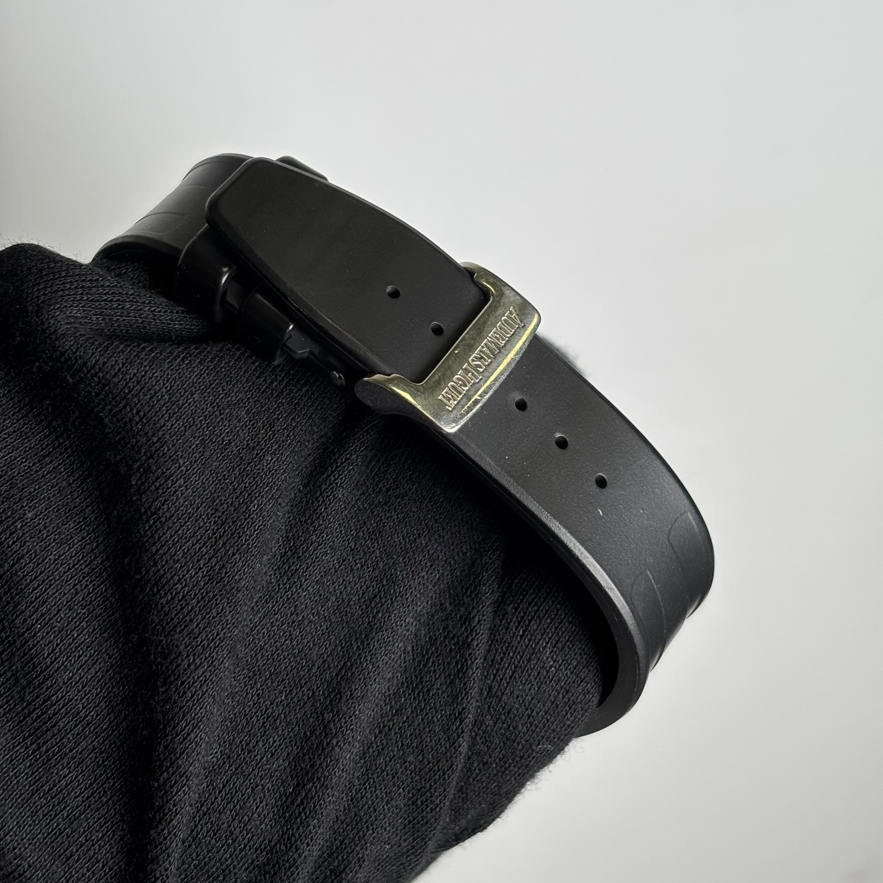 Audemars Piguet Royal Oak 42mm Black Dial Watch Ref# 25940SK.OO.D002CA.01 - Happy Jewelers Fine Jewelry Lifetime Warranty