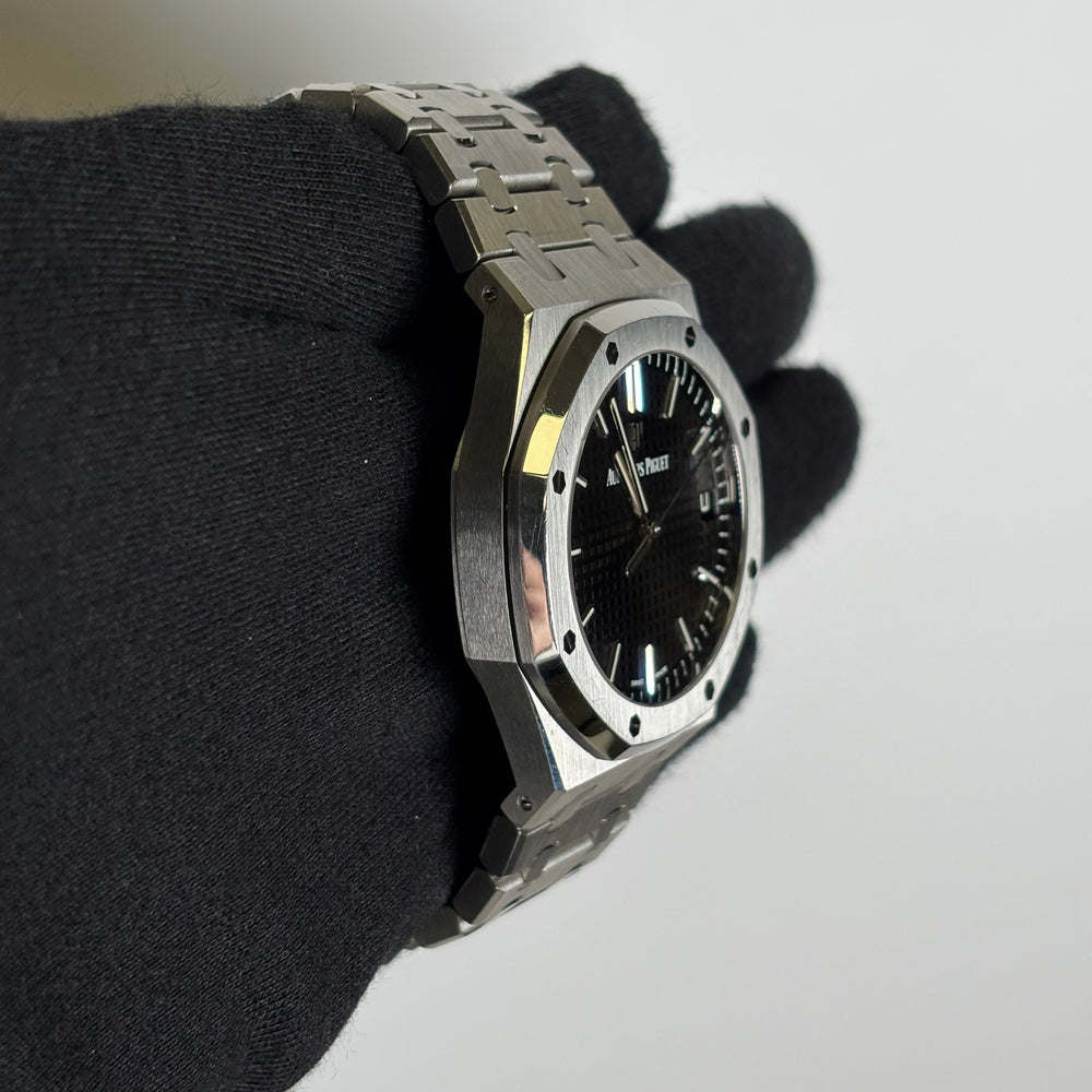 Audemars Piguet Royal Oak 41mm Black Dial Watch Ref# 15500ST.OO.1220ST.03
