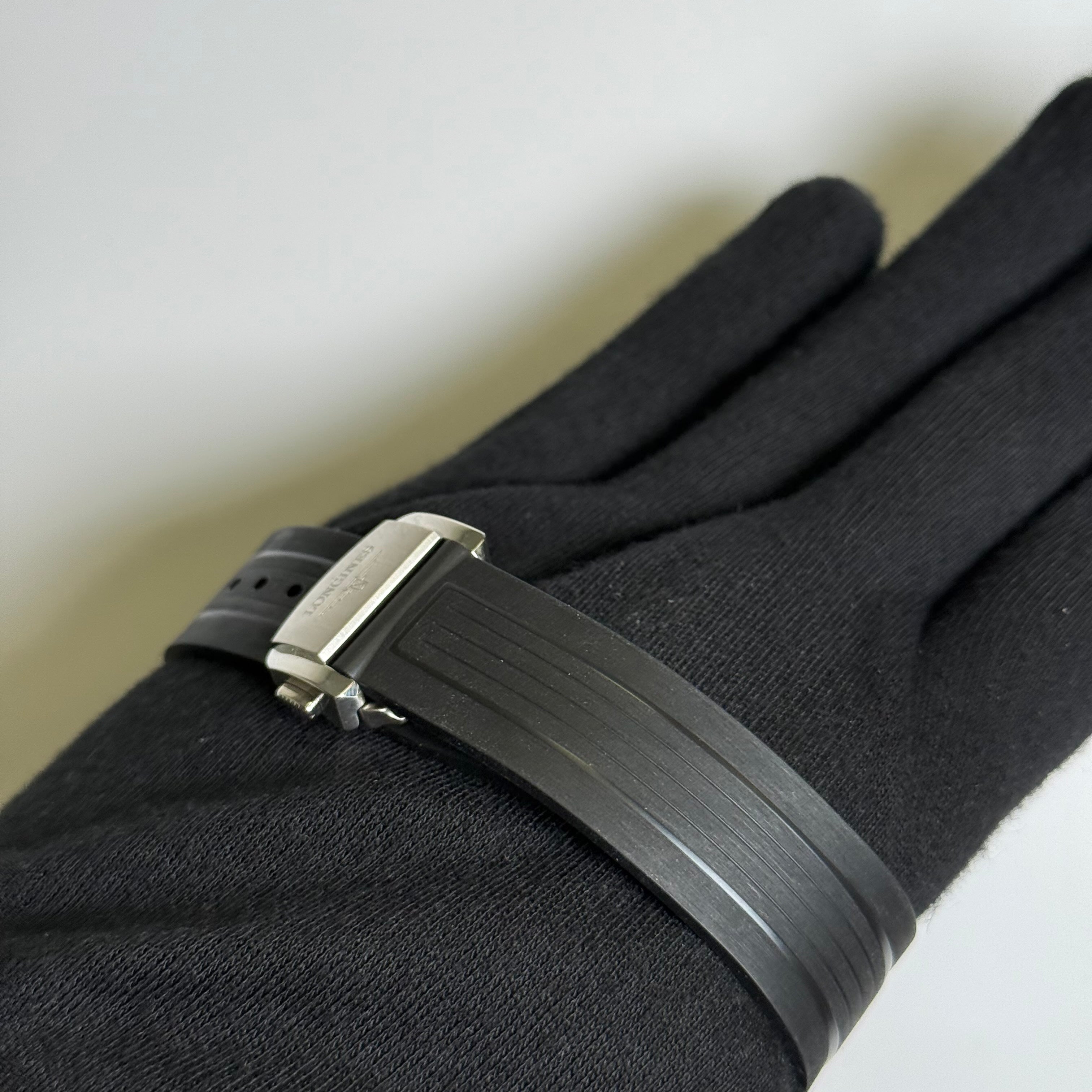 Longines Hydroconquest GMT 43mm Black Dial Watch Ref# L3.890.4.56.9 - Happy Jewelers Fine Jewelry Lifetime Warranty