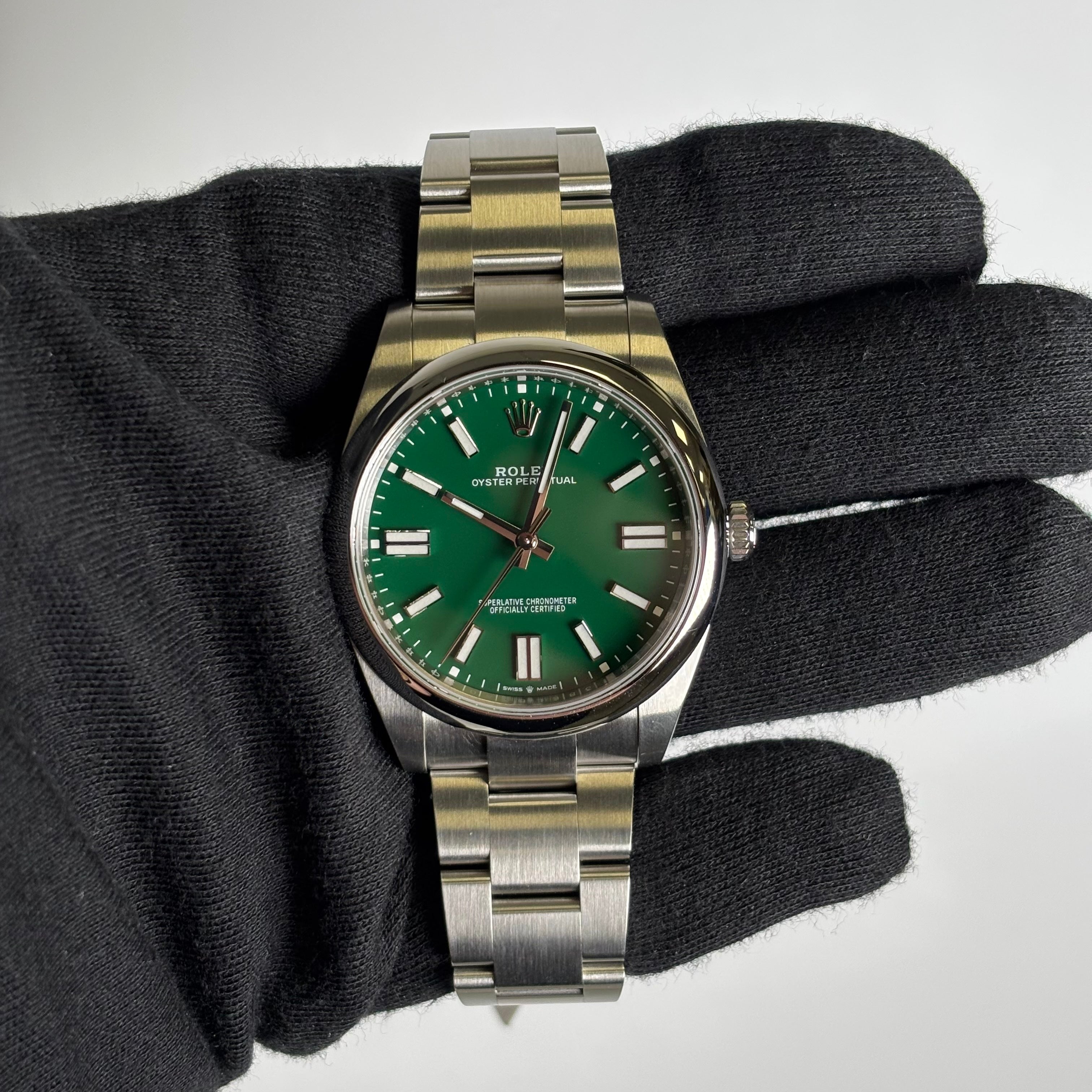 Rolex Oyster Perpetual 41mm Green Dial Watch Ref# 124300 - Happy Jewelers Fine Jewelry Lifetime Warranty
