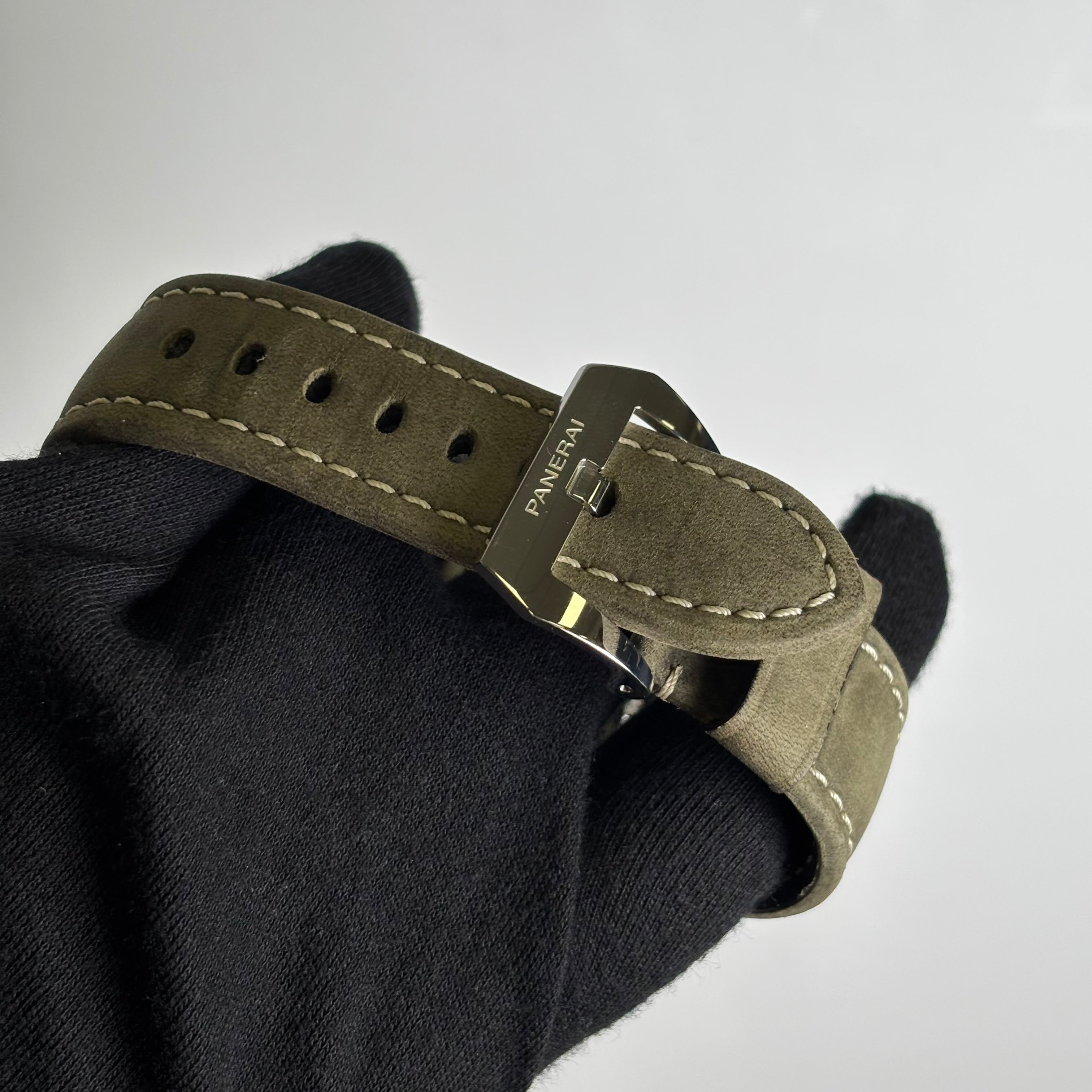 Panerai Luminor 44mm Black Dial Watch Ref# PAM00456 - Happy Jewelers Fine Jewelry Lifetime Warranty