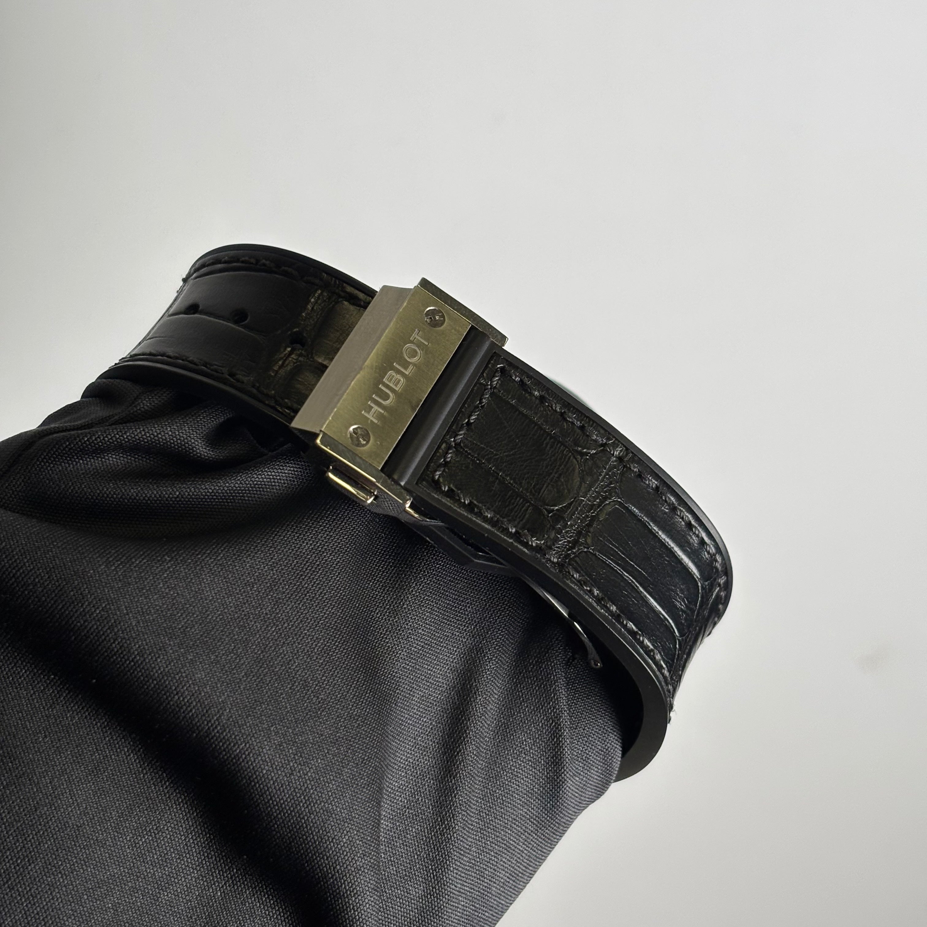 Hublot Classic Fusion 45mm Black Dial Watch Ref# 521.NX.1171.LR - Happy Jewelers Fine Jewelry Lifetime Warranty