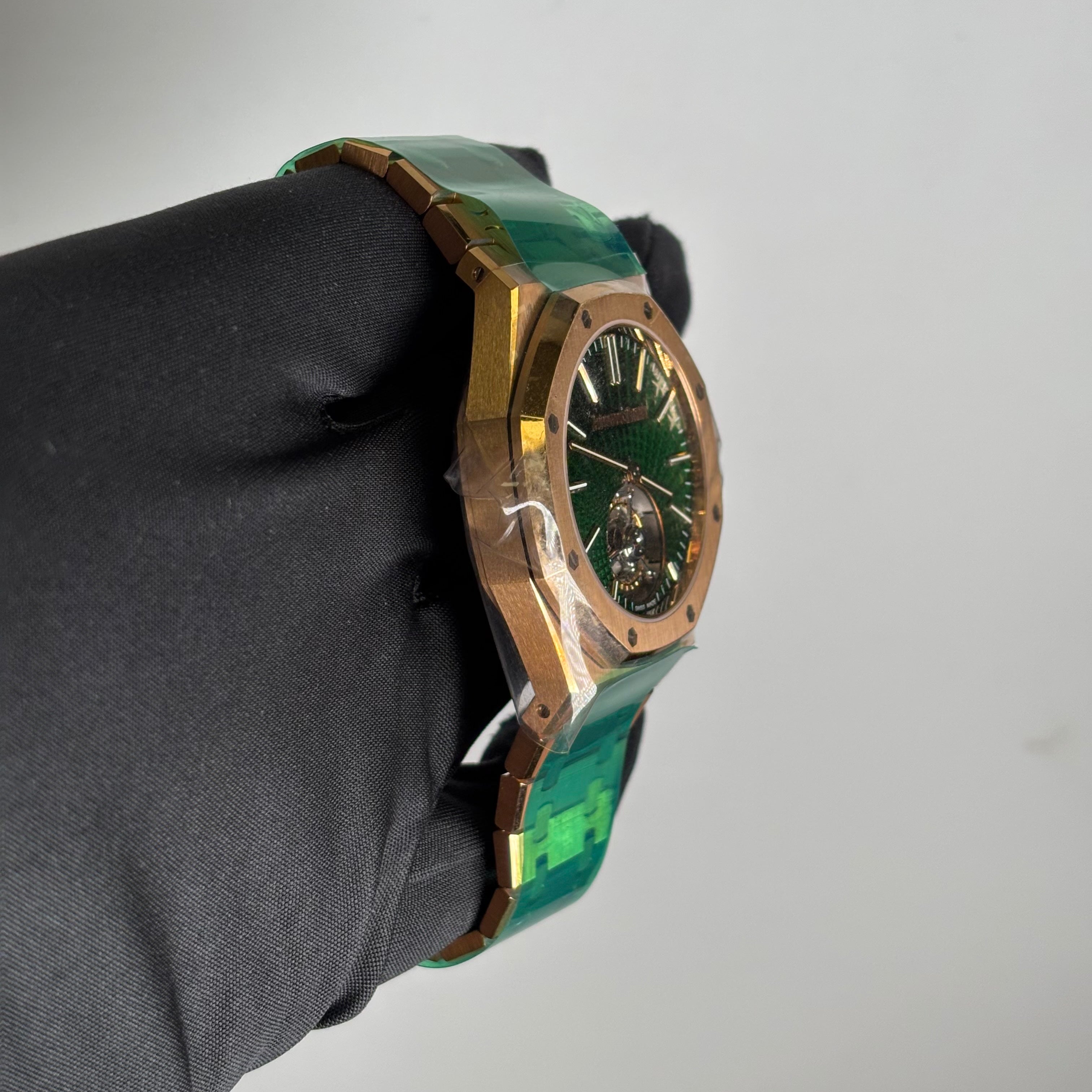 Audemars Piguet Royal Oak 41mm Green Dial Watch Ref# 26533OR.OO