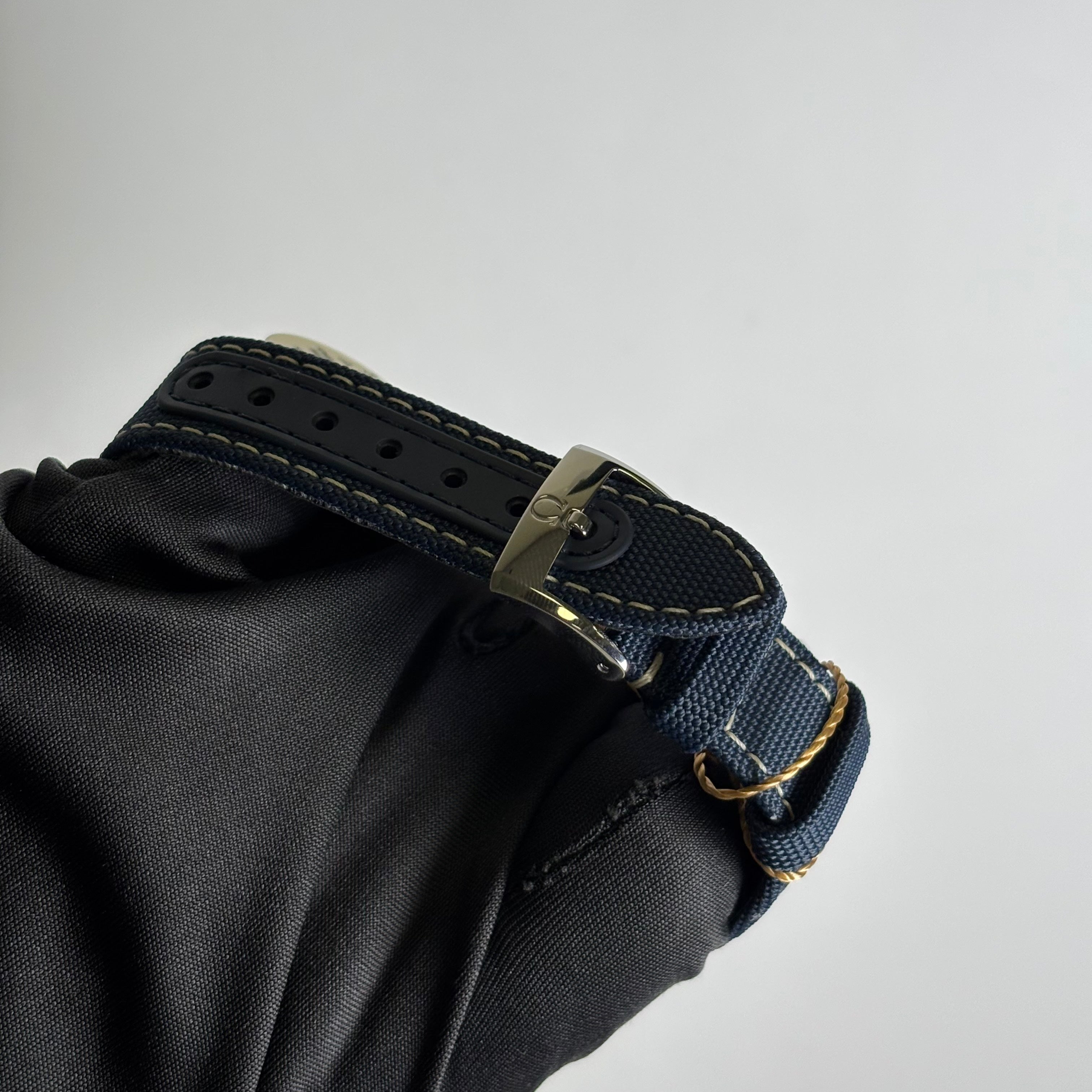 Omega Speedmaster 42mm White Dial Watch Ref# 310.32.42.50.02.001 - Happy Jewelers Fine Jewelry Lifetime Warranty