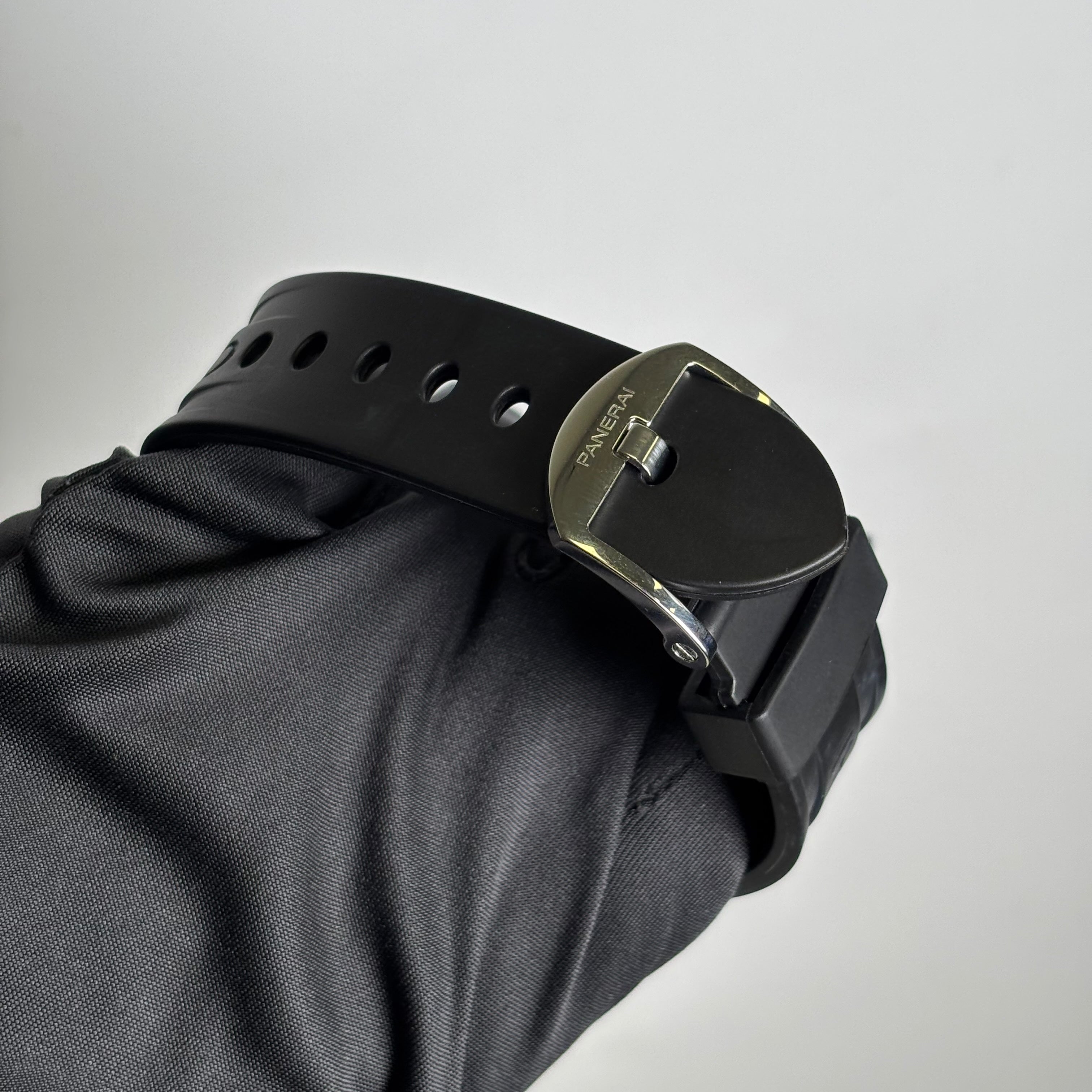 Panerai Luminor 44mm Black Dial Watch Ref# PAM00001 - Happy Jewelers Fine Jewelry Lifetime Warranty