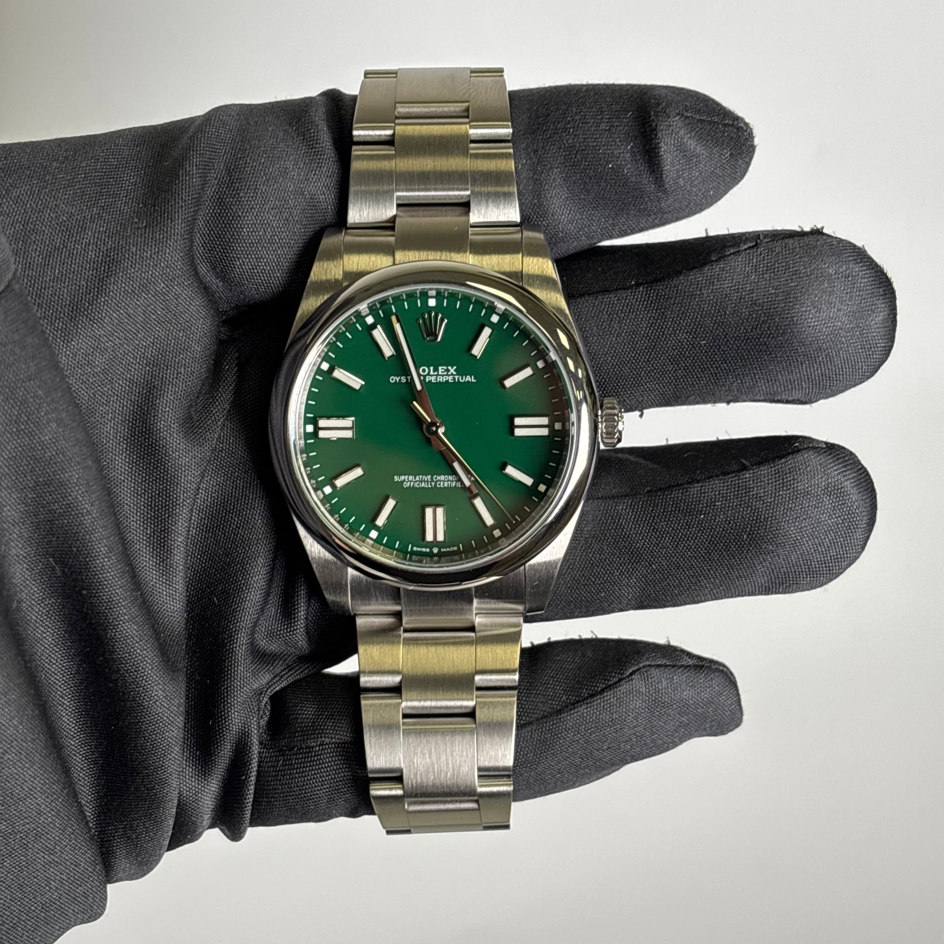 Rolex Oyster Perpetual 41mm Green Dial Watch Ref# 124300 - Happy Jewelers Fine Jewelry Lifetime Warranty