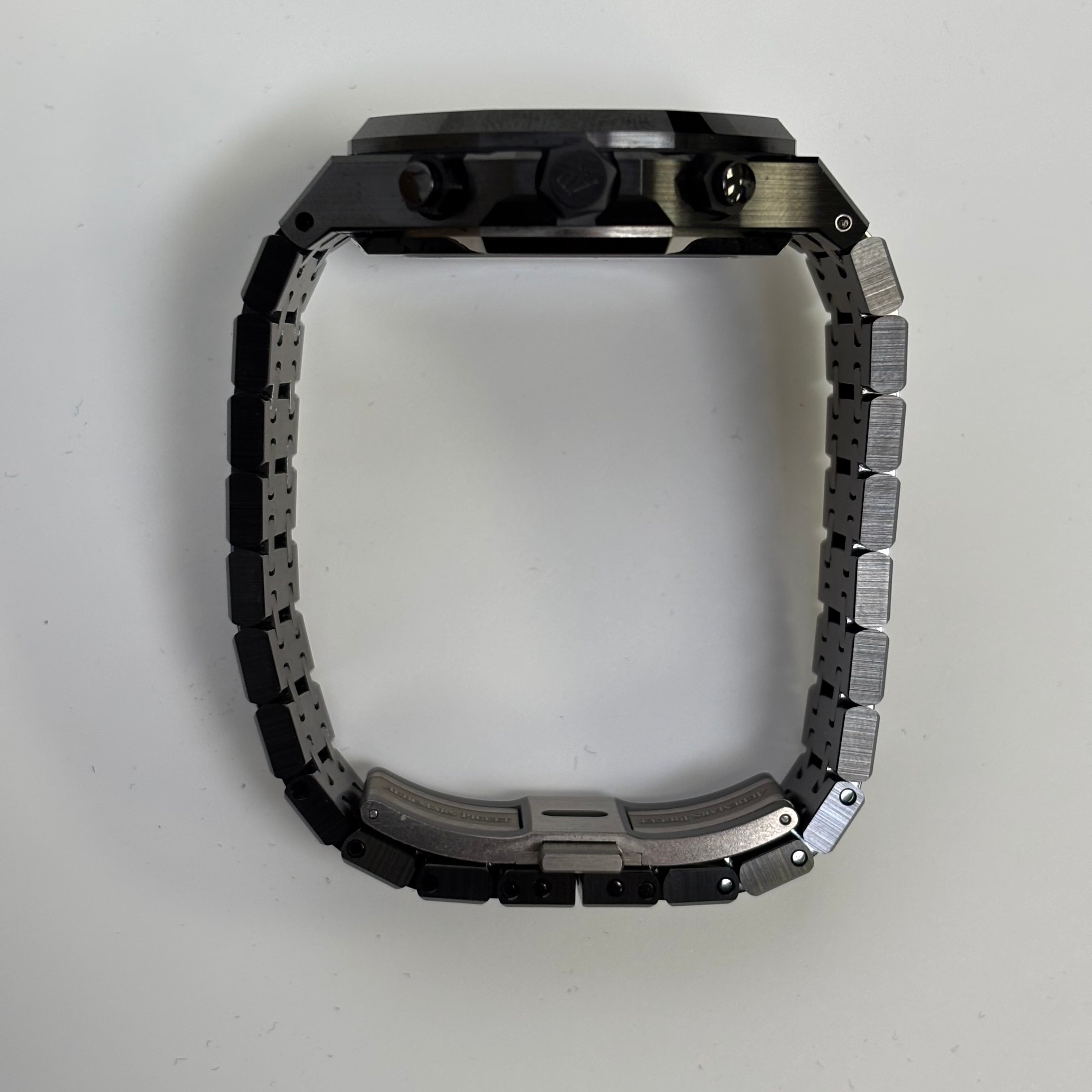 Audemars Piguet Royal Oak 41mm Black Dial Watch Ref# 26240CE.OO.1225CE.02 - Happy Jewelers Fine Jewelry Lifetime Warranty