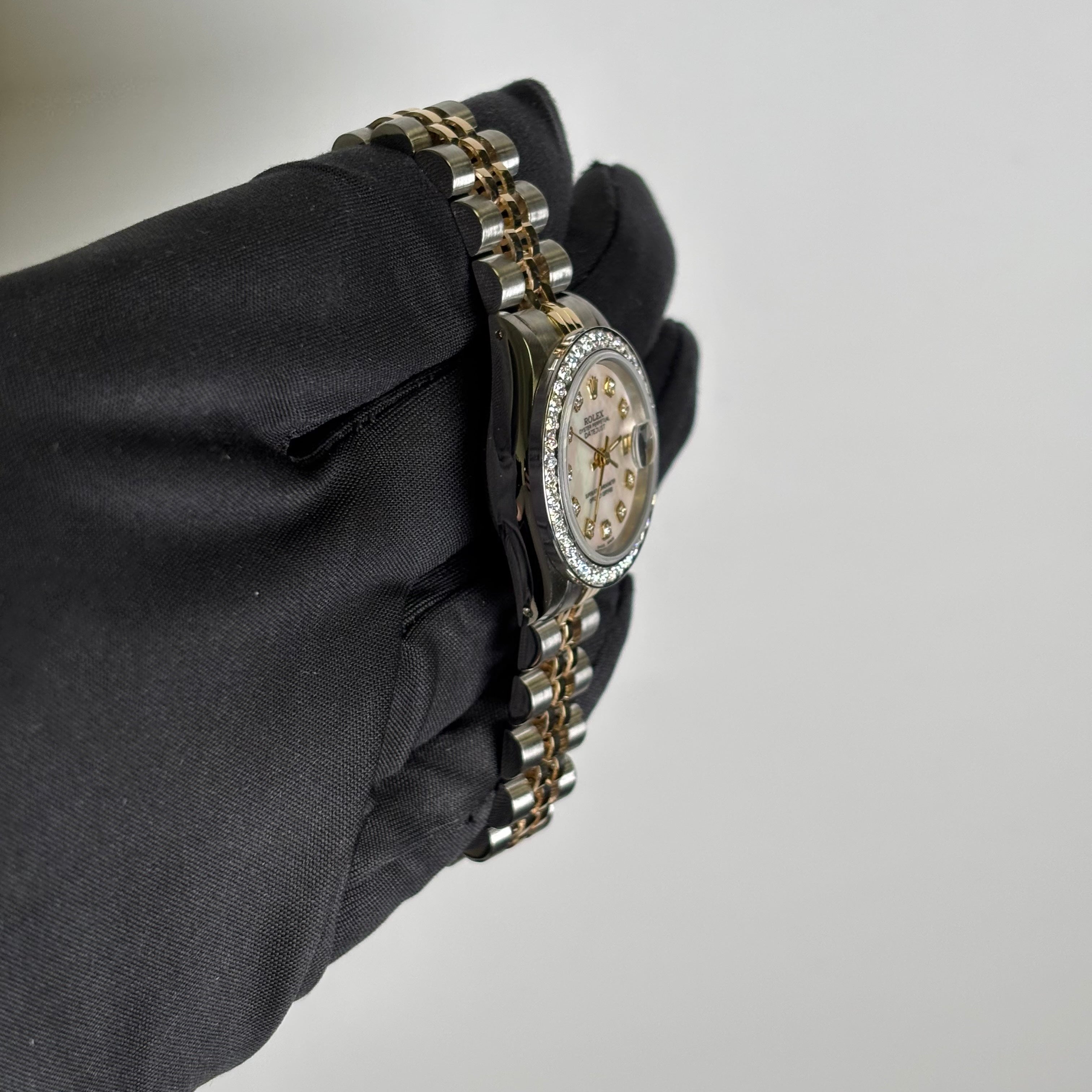 Rolex Datejust 26mm MOP Dial Watch Ref# 69173 - Happy Jewelers Fine Jewelry Lifetime Warranty