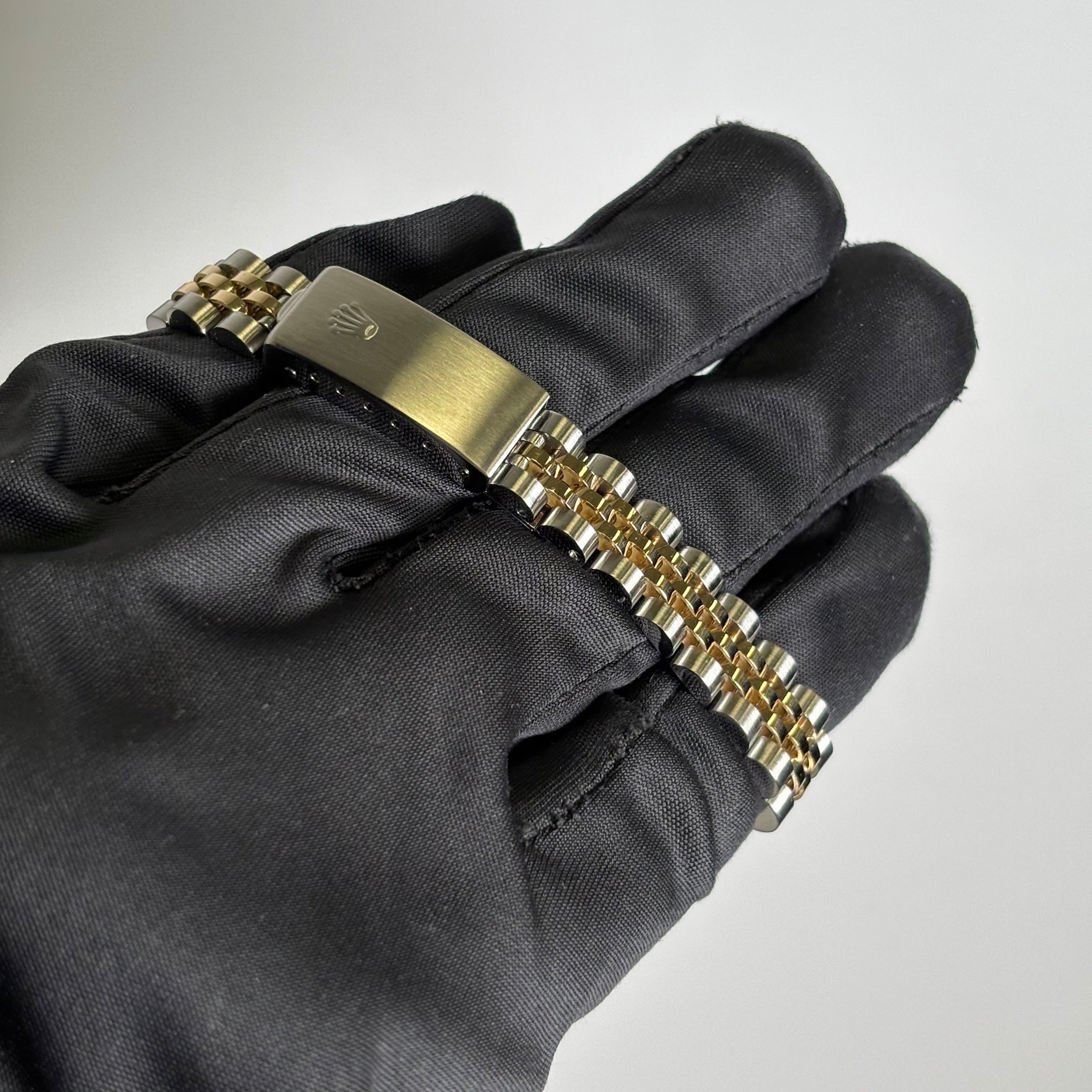 Rolex Datejust 26mm MOP Dial Watch Ref# 69173 - Happy Jewelers Fine Jewelry Lifetime Warranty