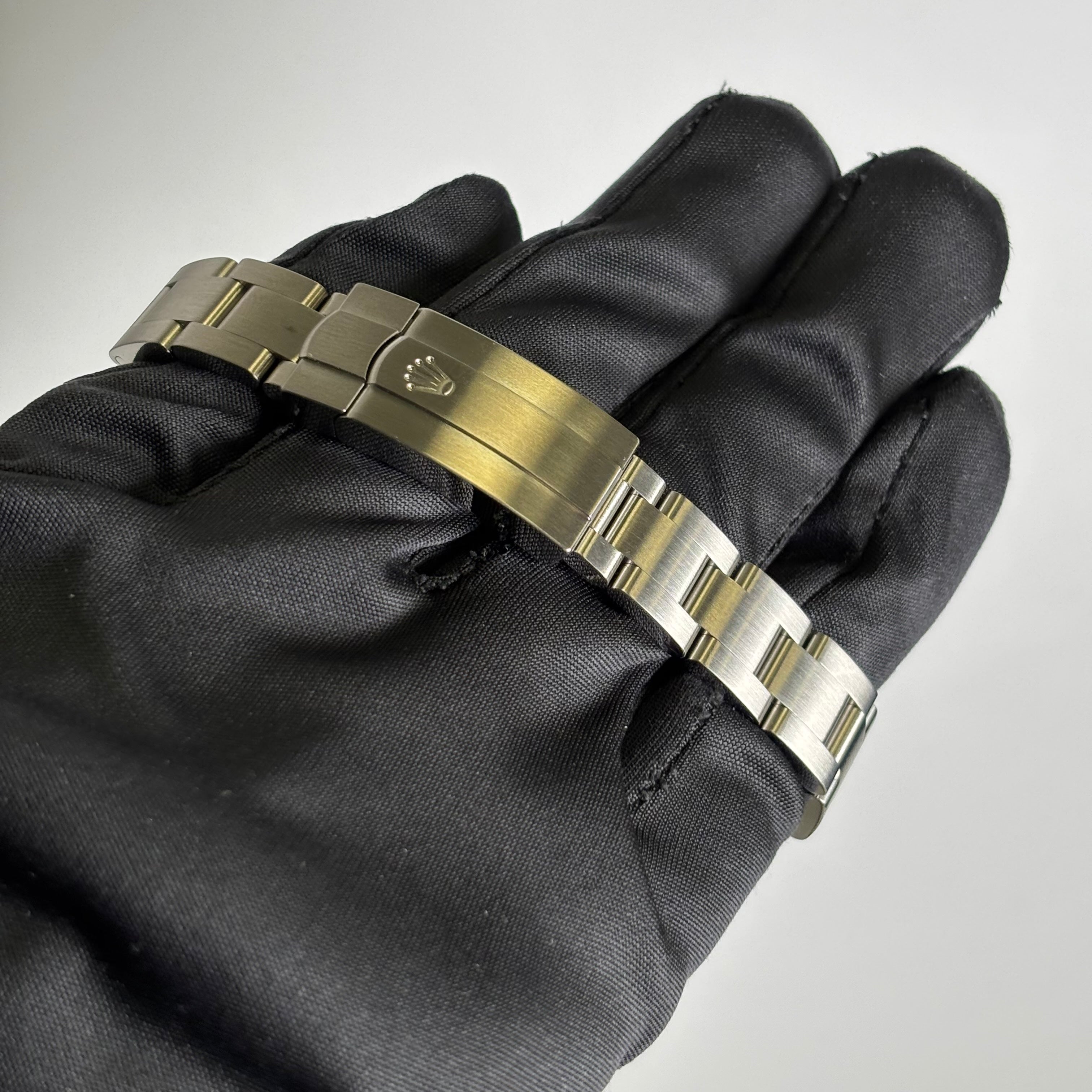 Rolex Oyster Perpetual 28mm Pink Dial Watch Ref# 276200 - Happy Jewelers Fine Jewelry Lifetime Warranty