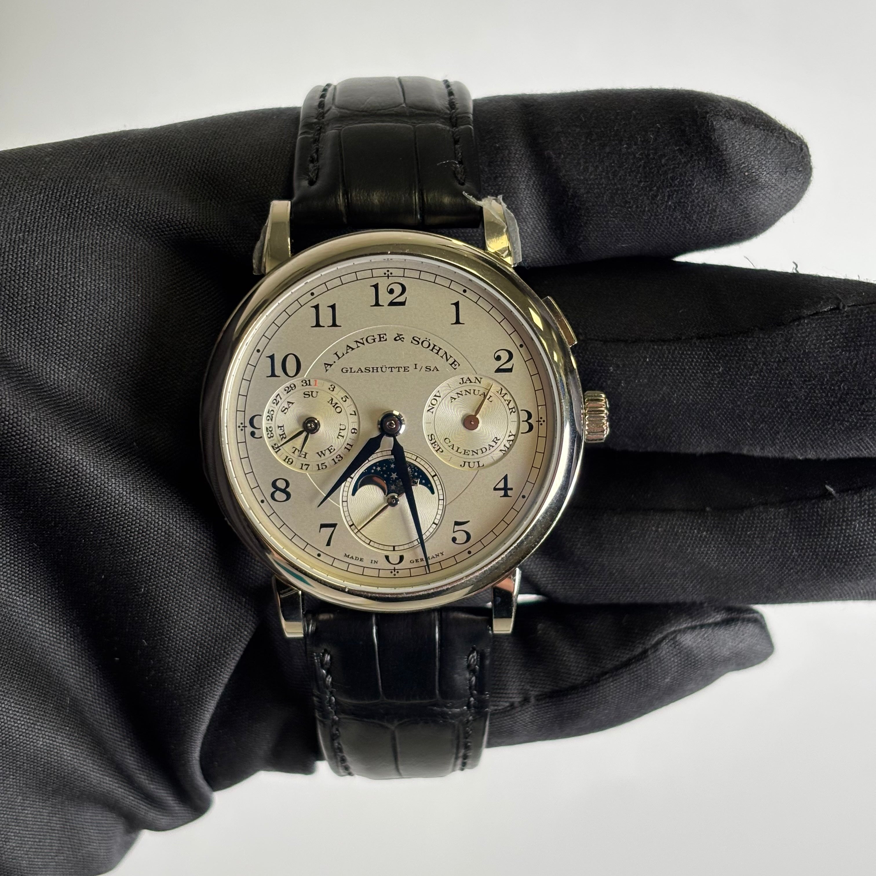 A. Lange & Sohne 1815 40mm Silver Dial Watch Ref# 238.026 - Happy Jewelers Fine Jewelry Lifetime Warranty