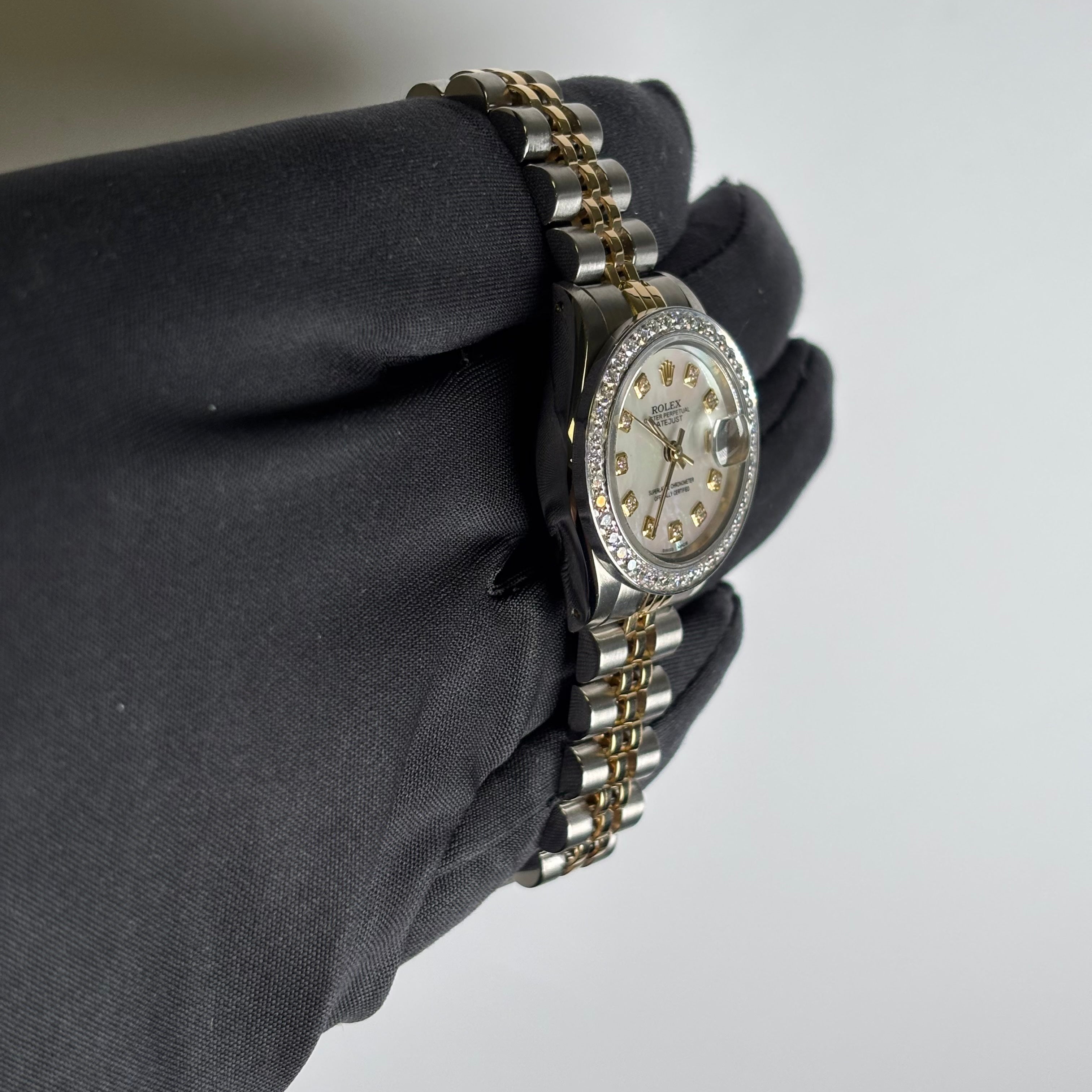 Rolex Datejust 26mm MOP Dial Watch Ref# 69173 - Happy Jewelers Fine Jewelry Lifetime Warranty