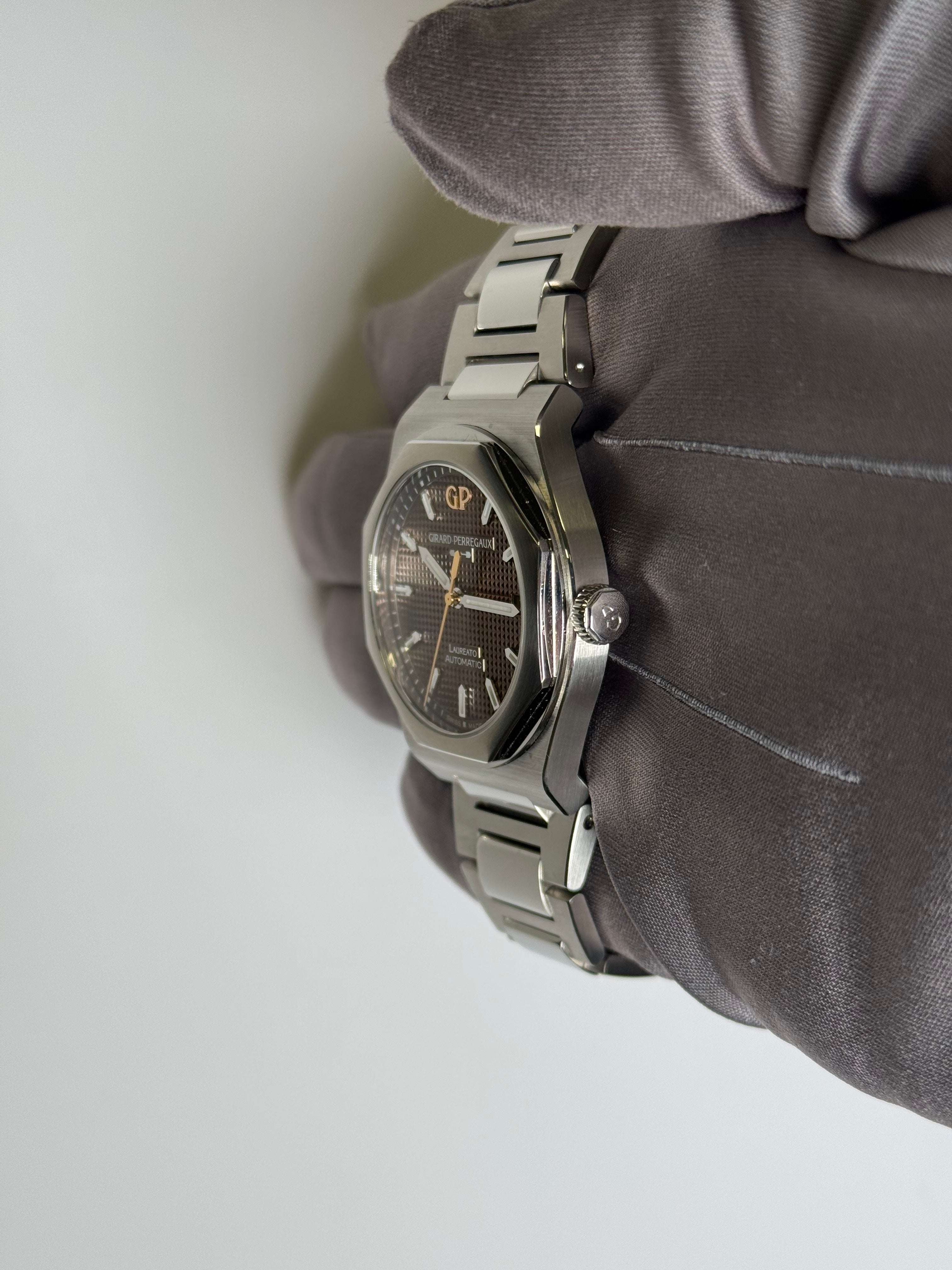 Girard Perregaux Laureato 38mm Copper Dial Watch Ref# 81005-11-3154-1CM - Happy Jewelers Fine Jewelry Lifetime Warranty