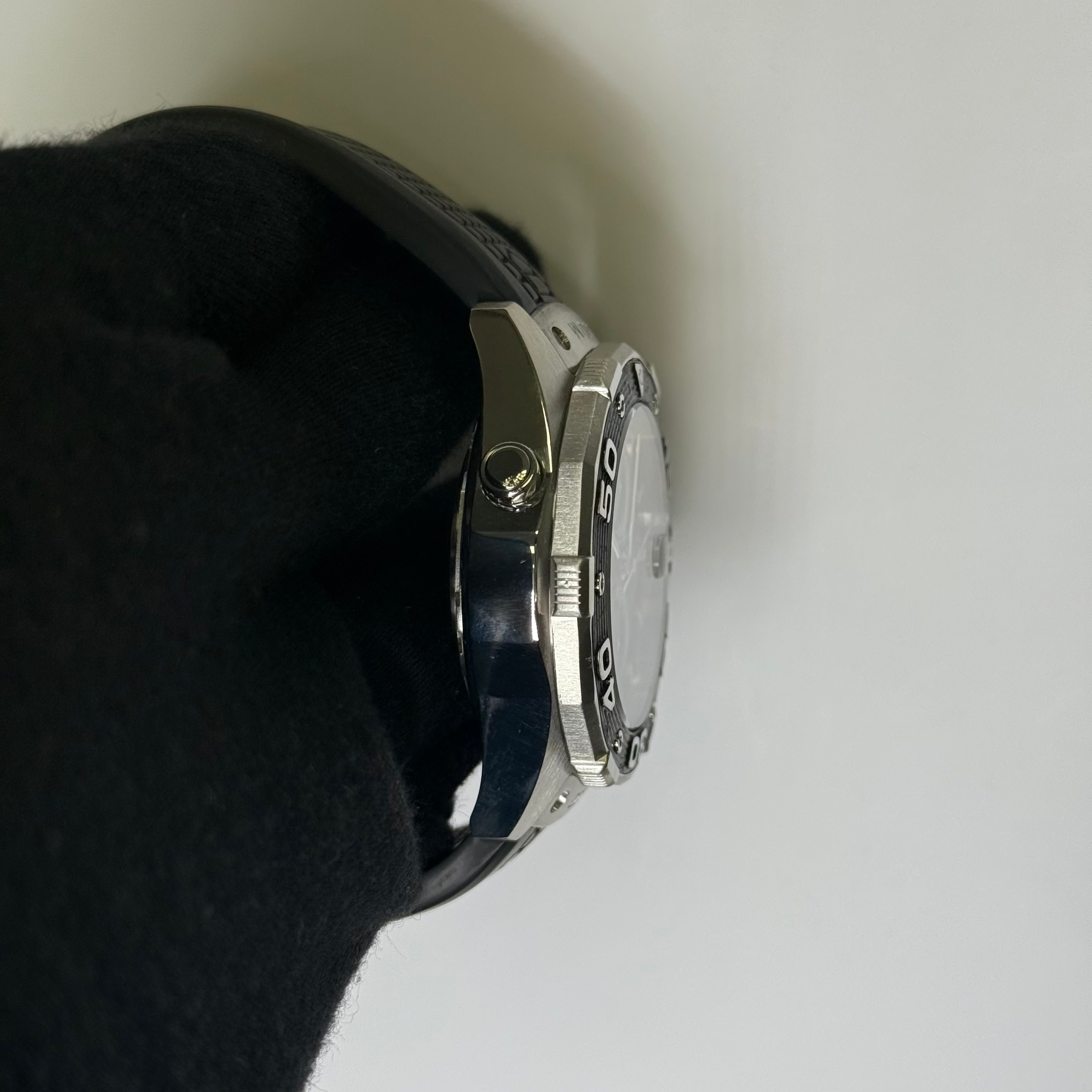 Tag Heuer Aquaracer 44mm Black Dial Watch Ref# CAJ2110 - Happy Jewelers Fine Jewelry Lifetime Warranty
