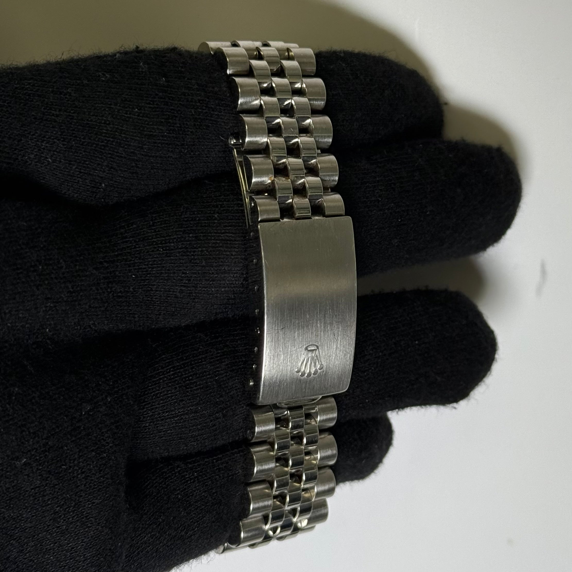 Rolex Datejust 36mm Silver Dial Watch Ref# 16220 - Happy Jewelers Fine Jewelry Lifetime Warranty