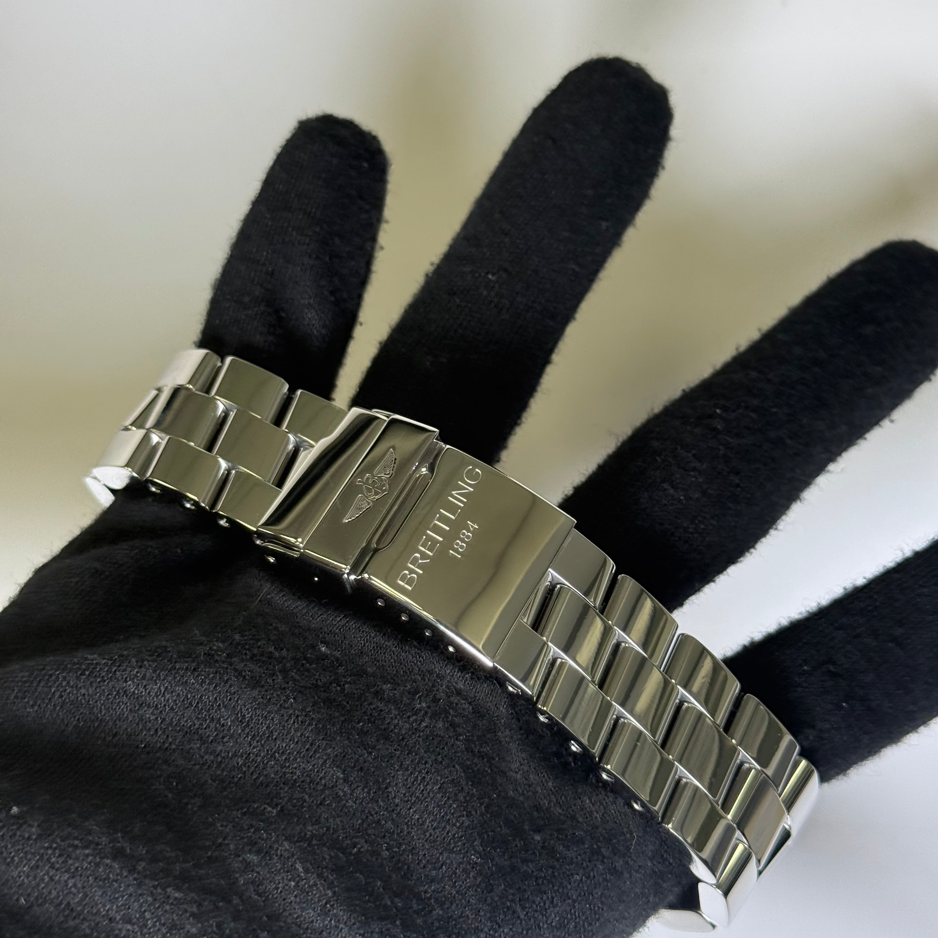 Breitling Super Avenger 48mm Black Dial Watch Ref# A13370 - Happy Jewelers Fine Jewelry Lifetime Warranty