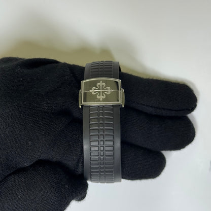 Patek Philippe Aquanaut 40mm Grey Dial Ref# 5167/1A-001 - Happy Jewelers Fine Jewelry Lifetime Warranty