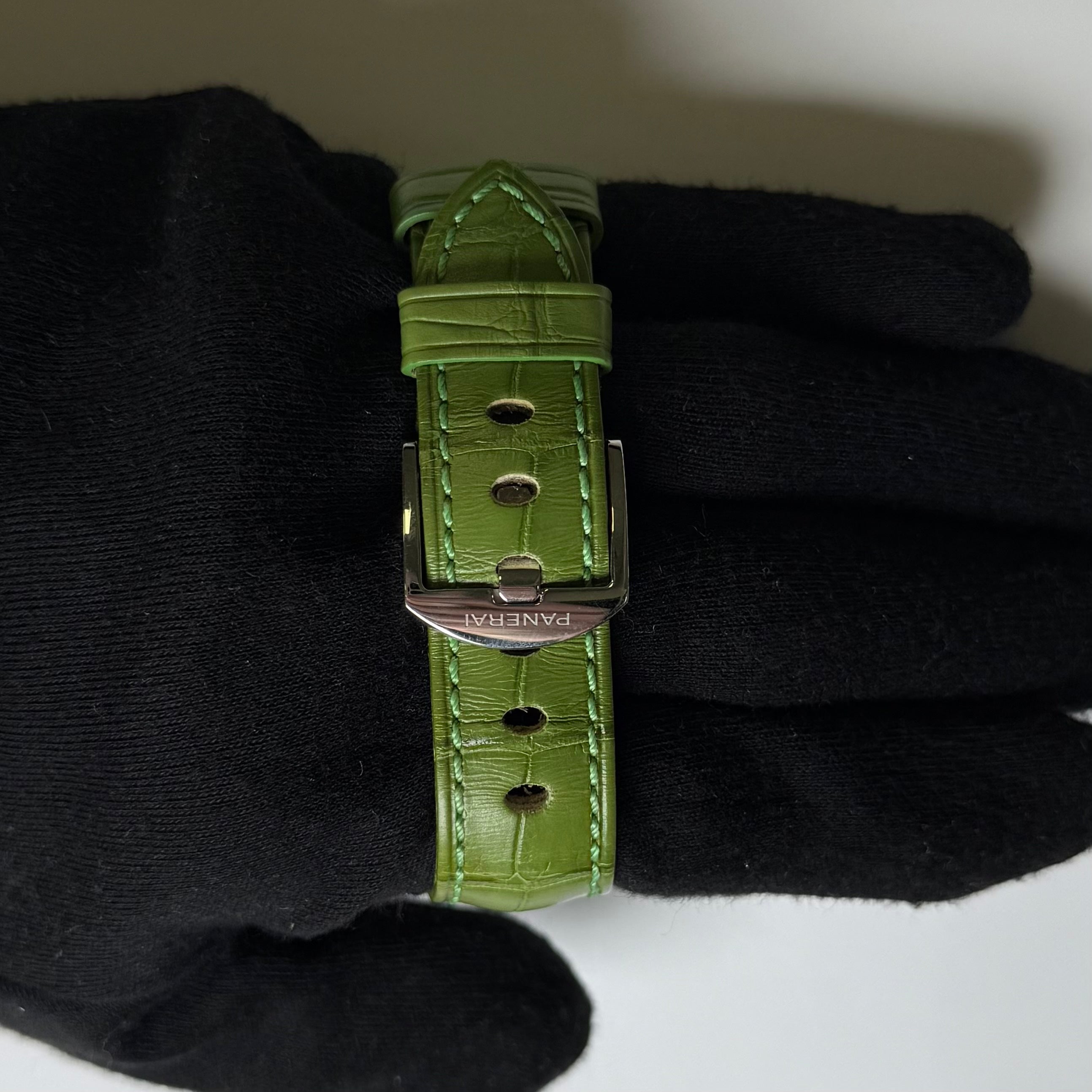 Panerai Radiomir 40mm Black Dial Watch Ref# PAM00068 - Happy Jewelers Fine Jewelry Lifetime Warranty