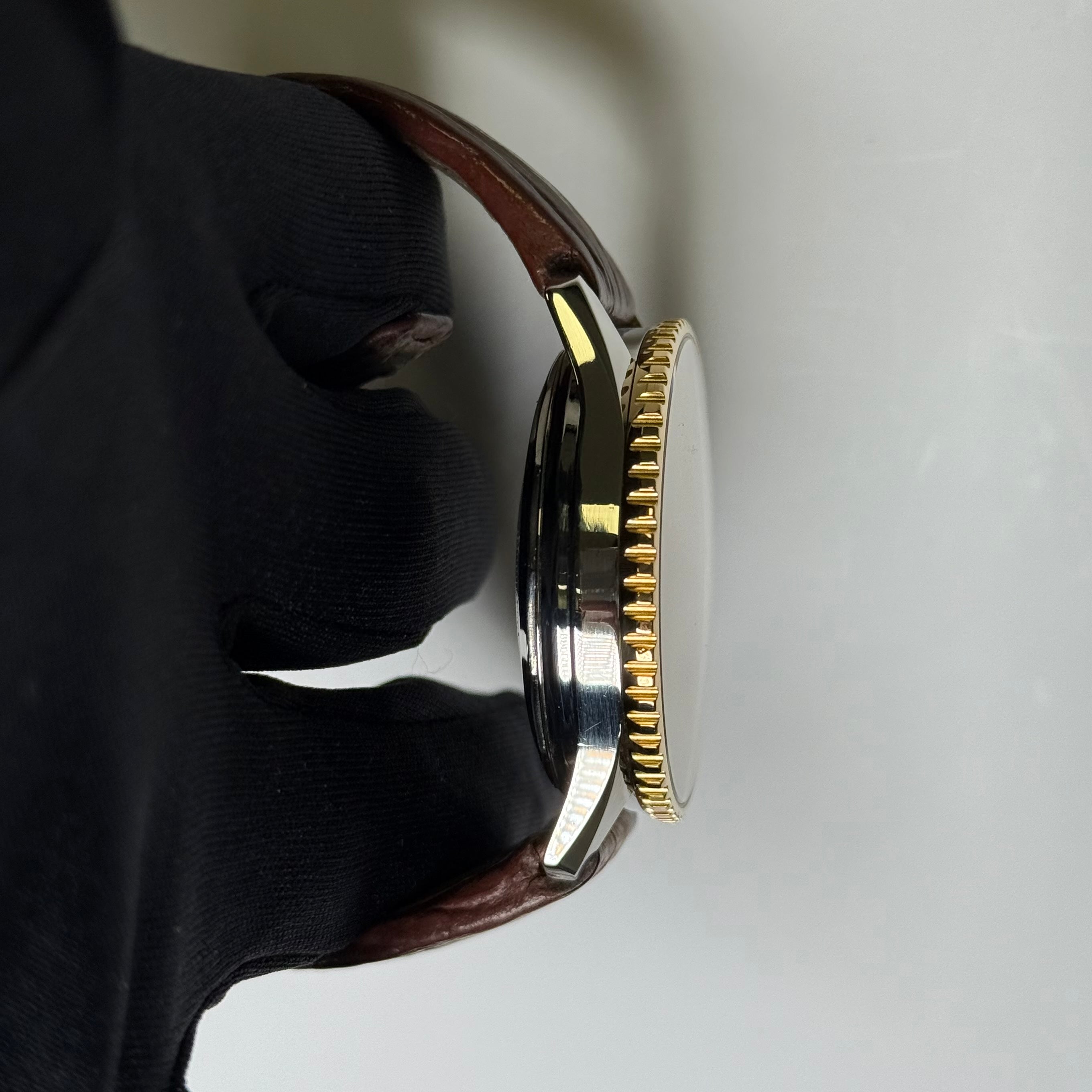 Breitling Navitimer 43mm Cream Dial Watch Ref# D13022 - Happy Jewelers Fine Jewelry Lifetime Warranty