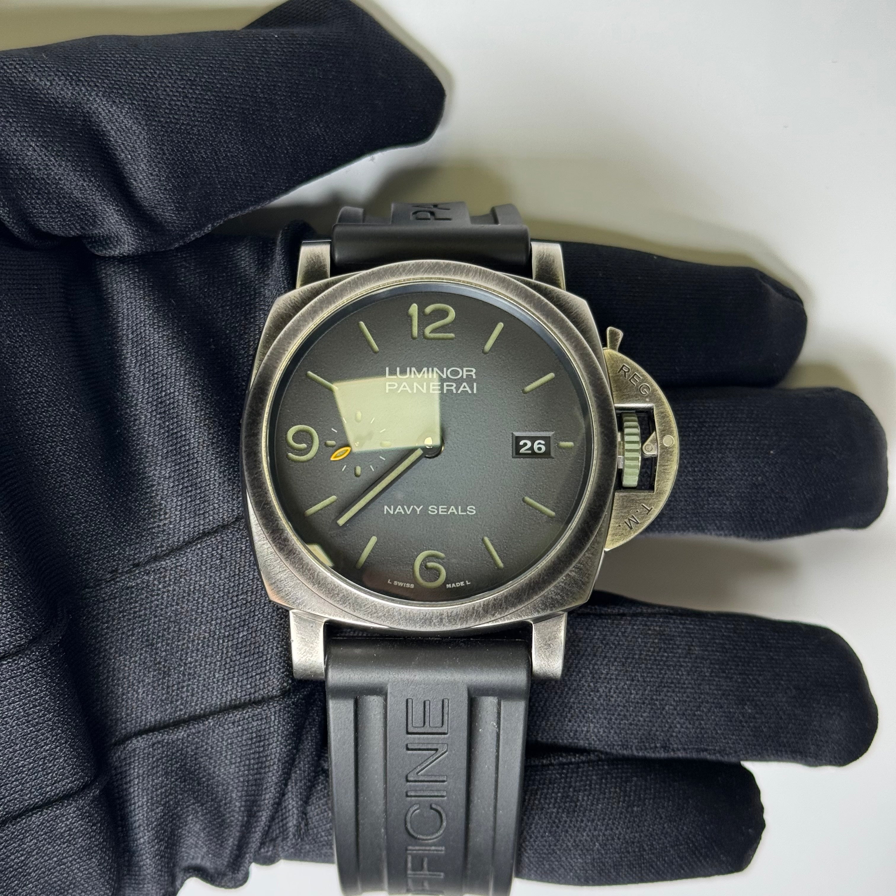 Panerai Luminor 44mm Black Dial Watch Ref# PAM01412 - Happy Jewelers Fine Jewelry Lifetime Warranty