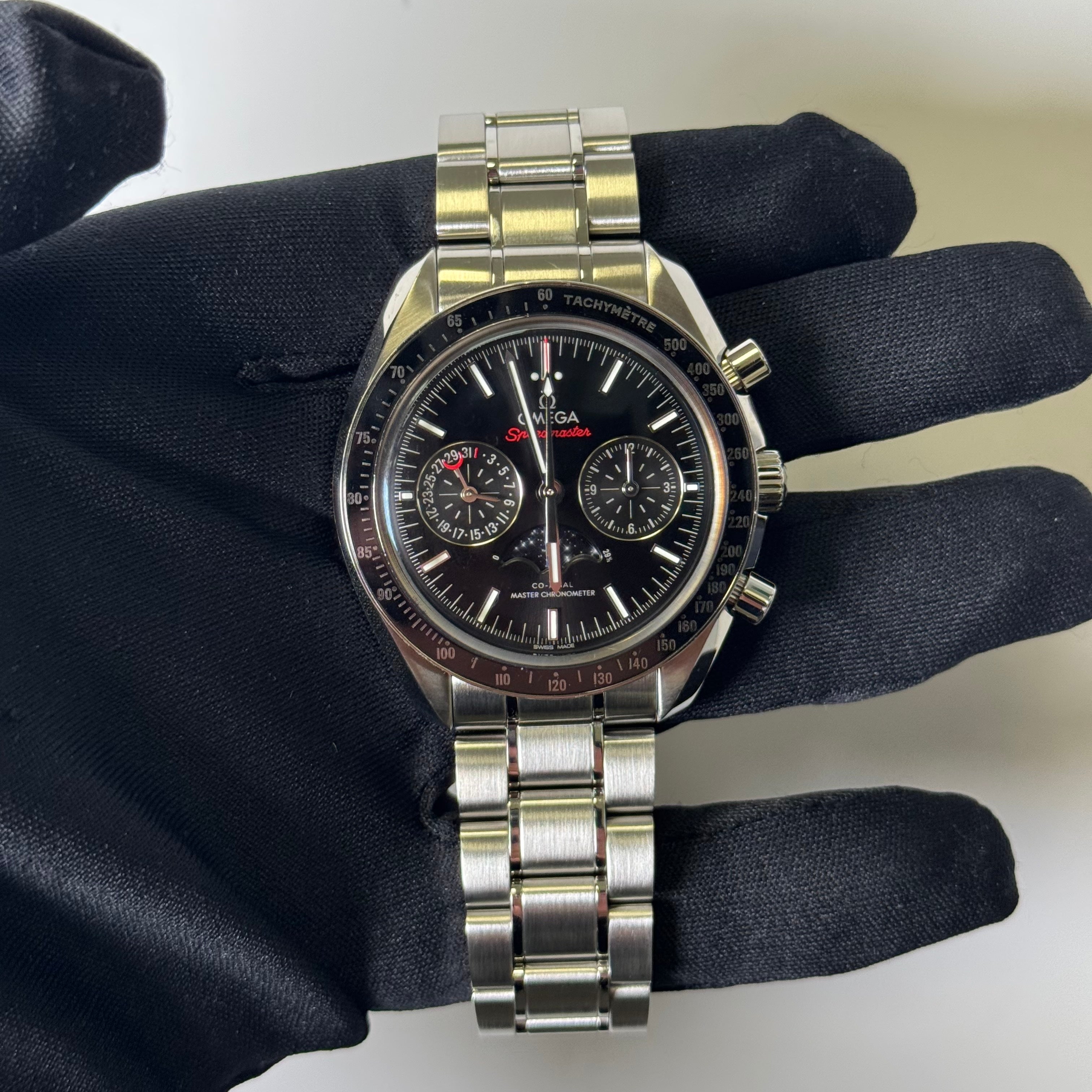 Omega Speedmaster Moonphase 44mm Black Dial Watch Ref# 304.30.44.52.01.001 - Happy Jewelers Fine Jewelry Lifetime Warranty