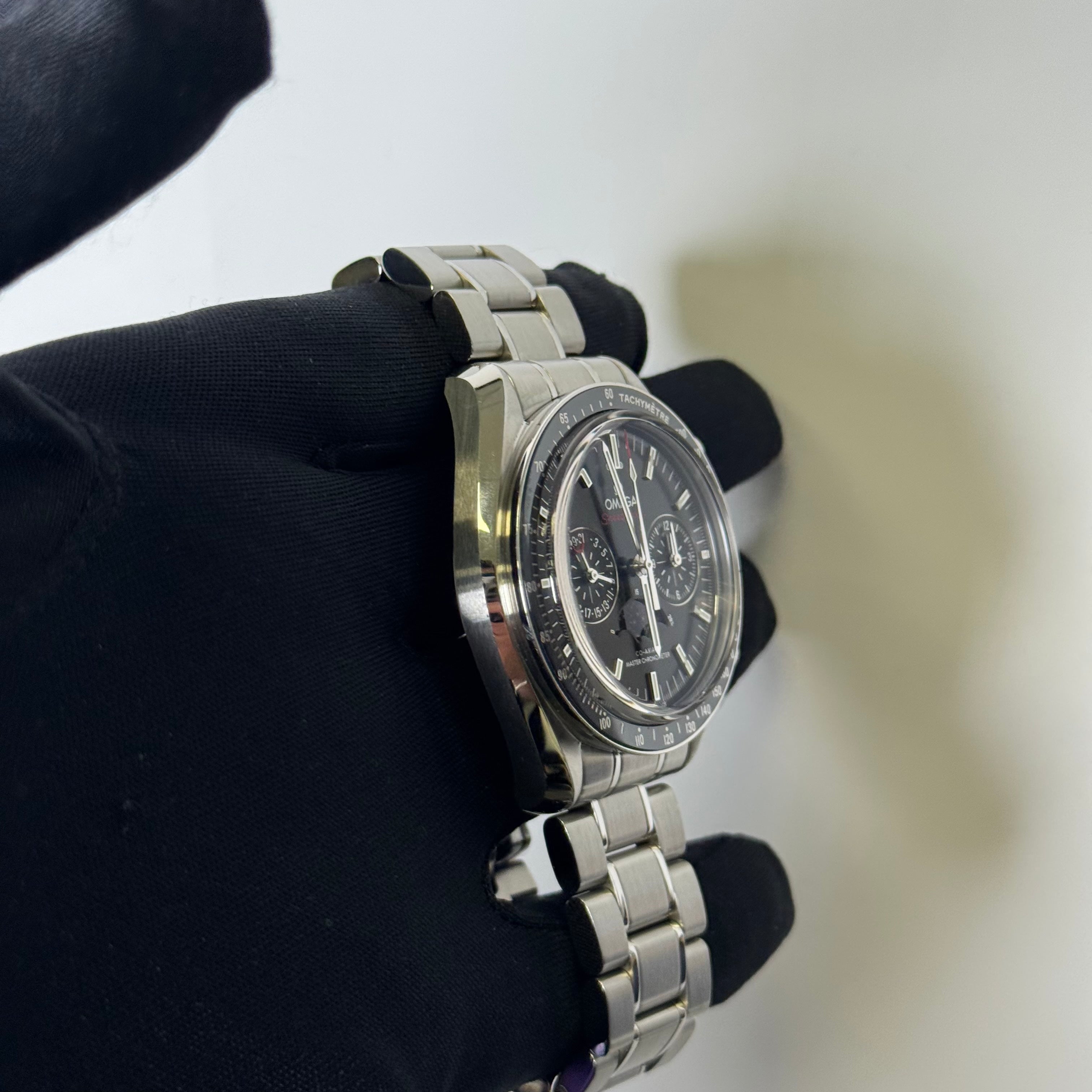 Omega Speedmaster Moonphase 44mm Black Dial Watch Ref# 304.30.44.52.01.001 - Happy Jewelers Fine Jewelry Lifetime Warranty