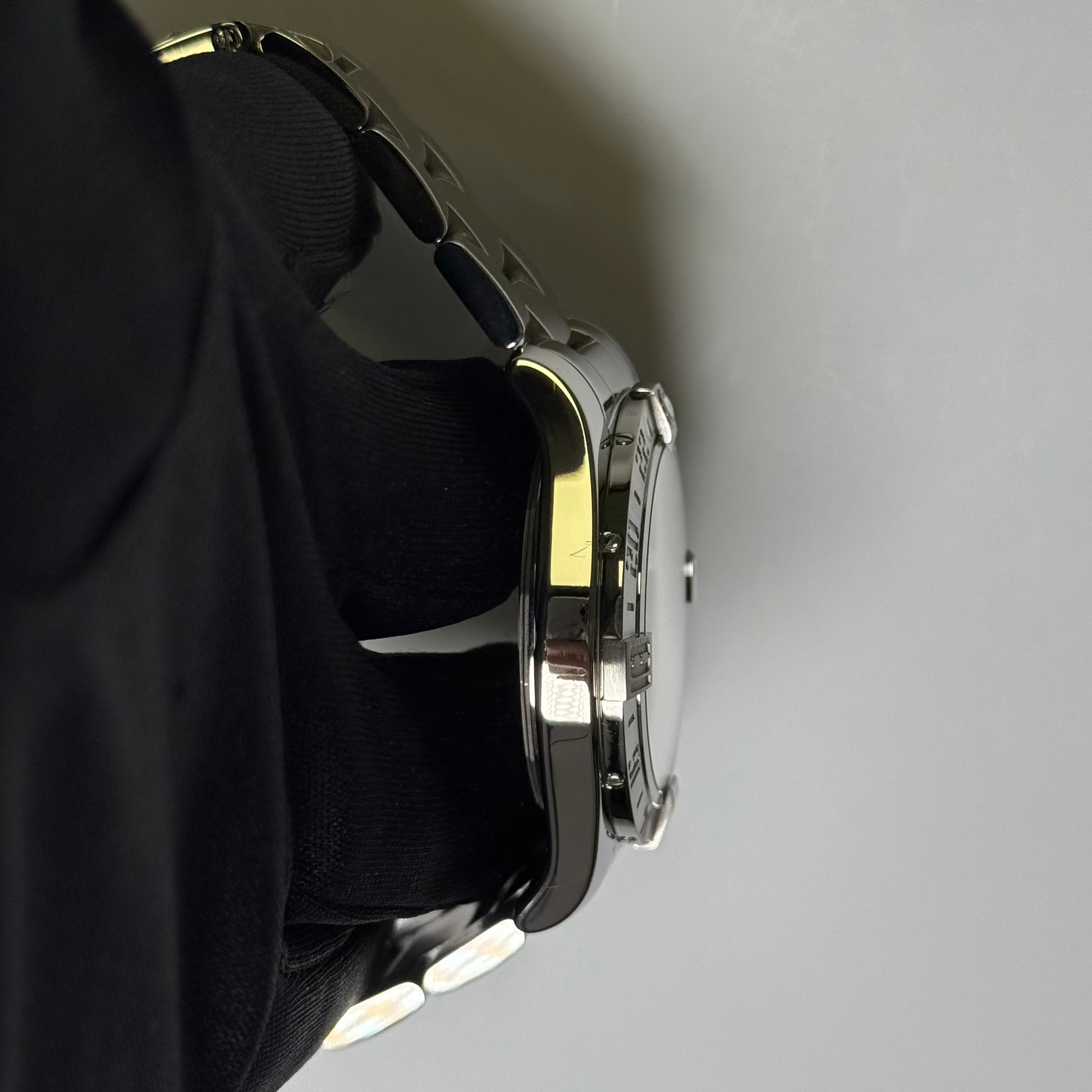 Breitling Avenger II 43mm Black Dial Watch Ref# A3239011/BC35 - Happy Jewelers Fine Jewelry Lifetime Warranty