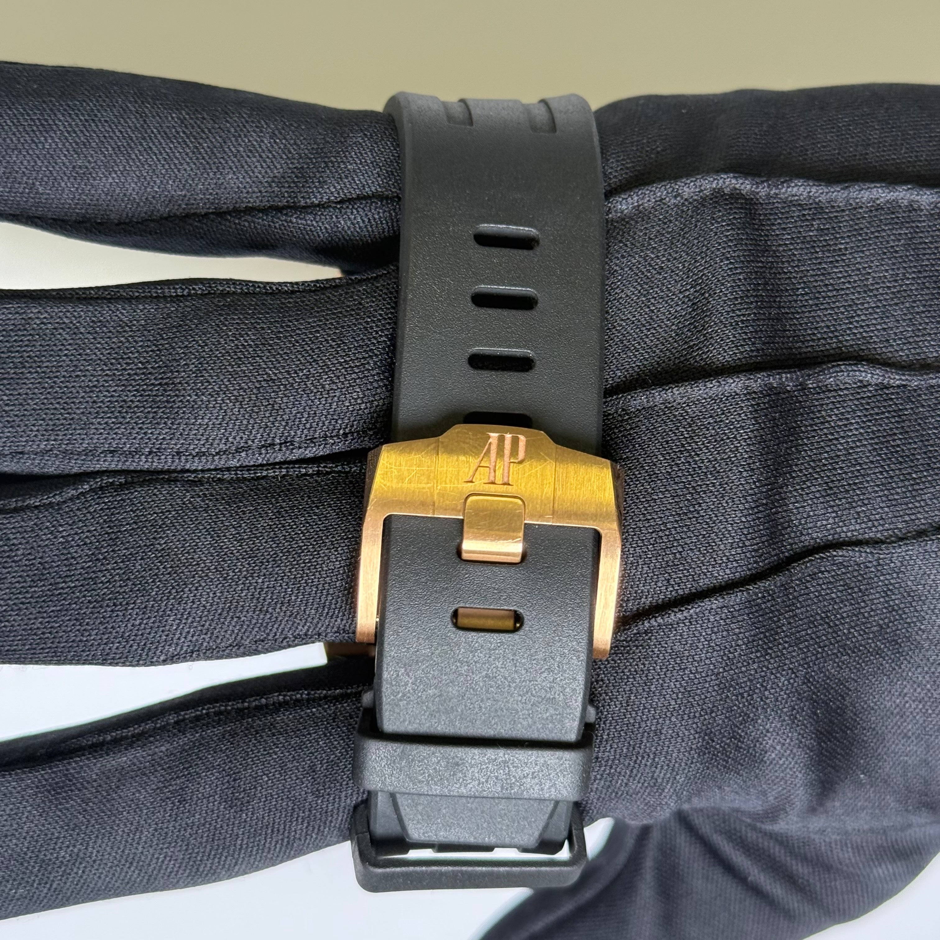 Audemars Piguet Royal Oak 43mm Black Dial Watch Ref# 26420RO.OO.A002CA.01