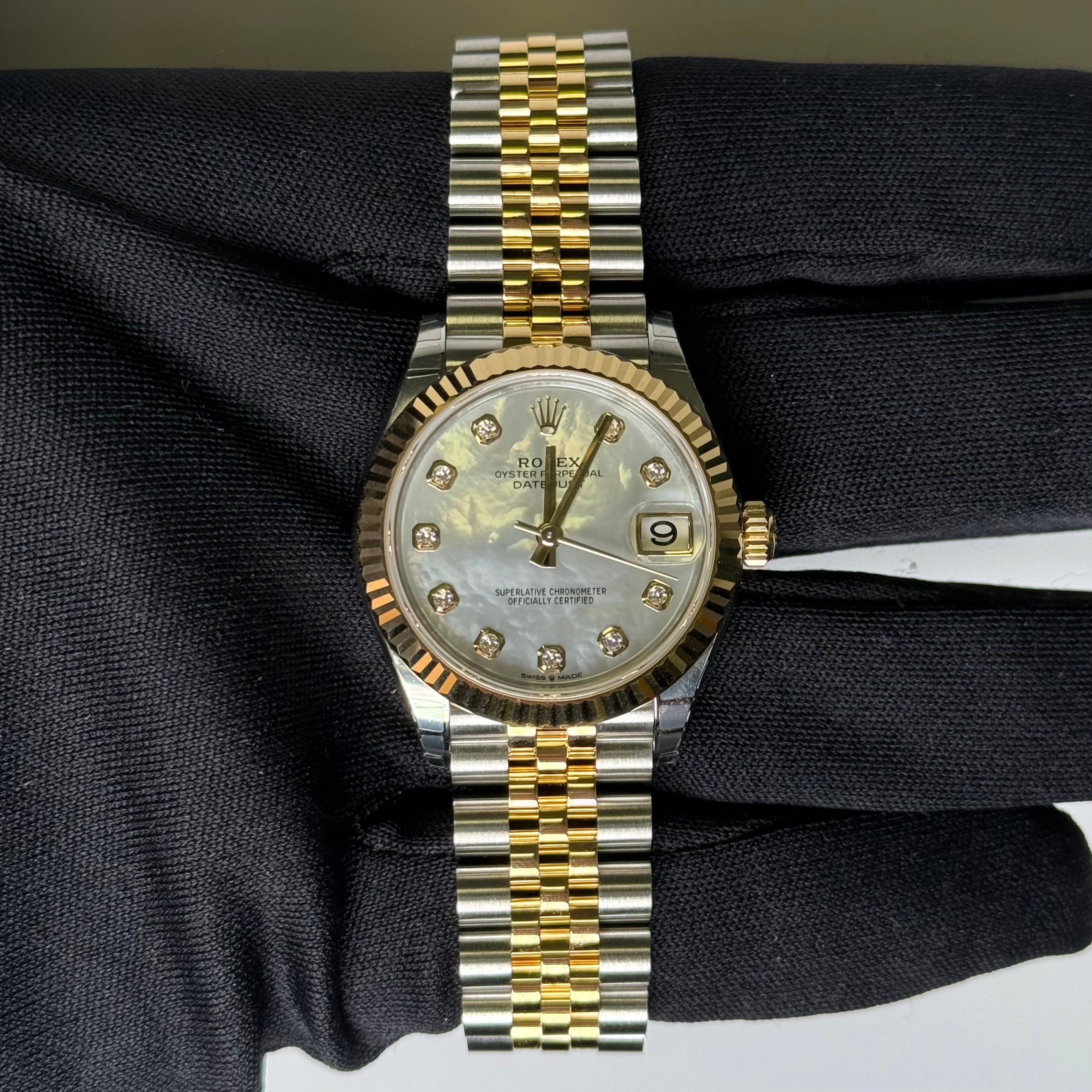 Rolex Datejust 31mm MOP Dial Watch Ref# 278273
