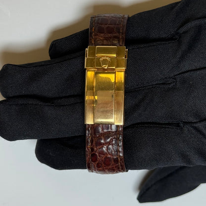 Rolex Daytona 40mm Mother of Pearl Dial Watch Ref# 16518 - Happy Jewelers Fine Jewelry Lifetime Warranty