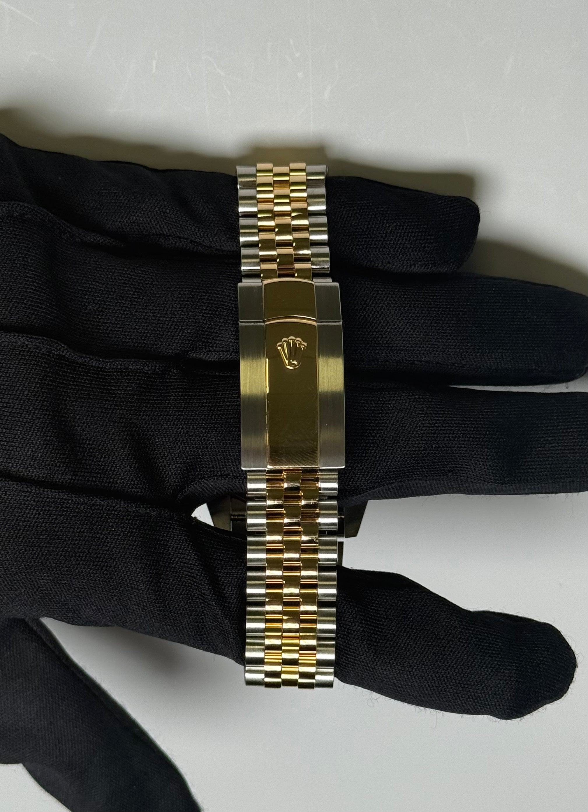 Rolex Datejust 41mm Wimbledon Dial Watch Ref# 126333