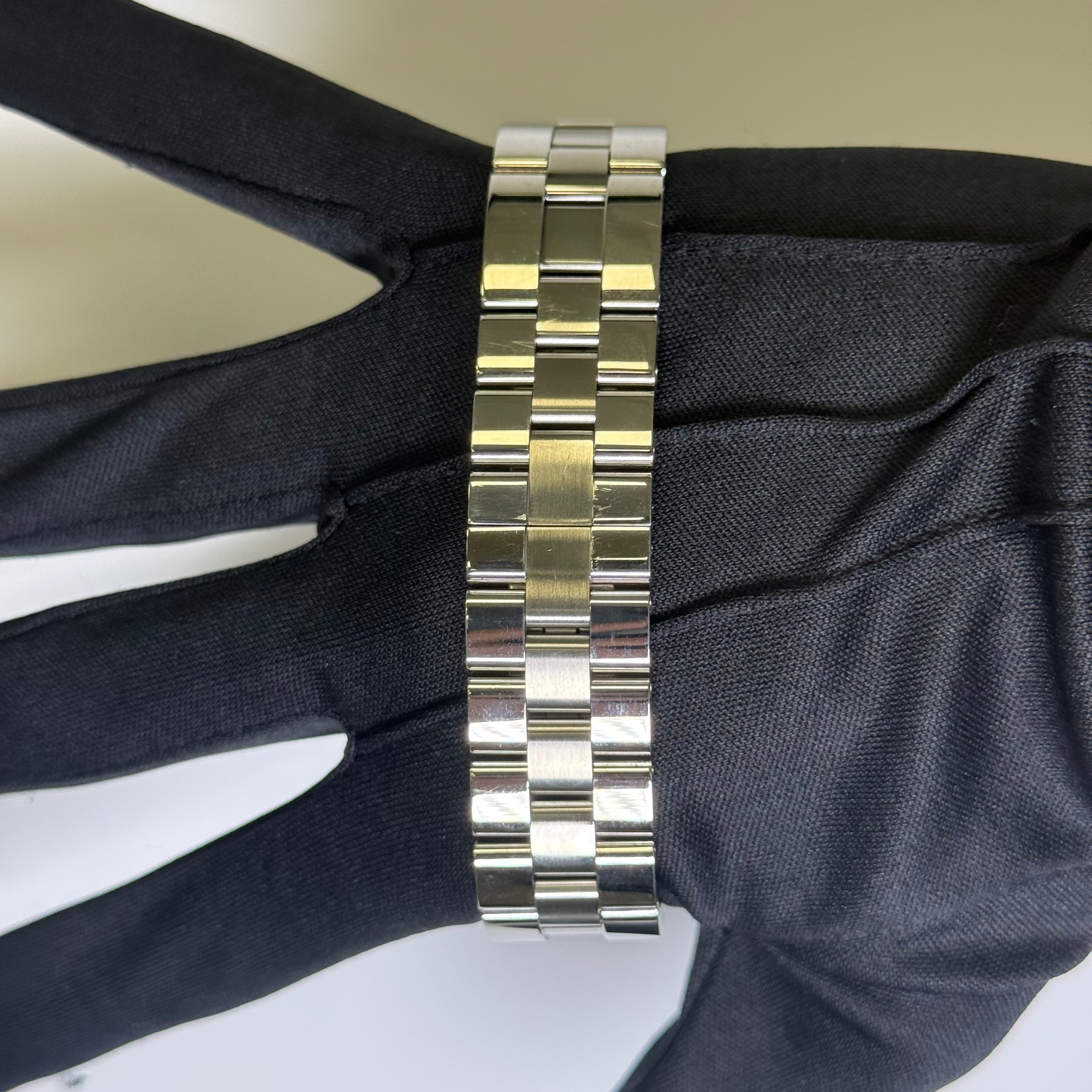 Cartier Roadster 48mm Silver Dial Watch Ref# W62019X6