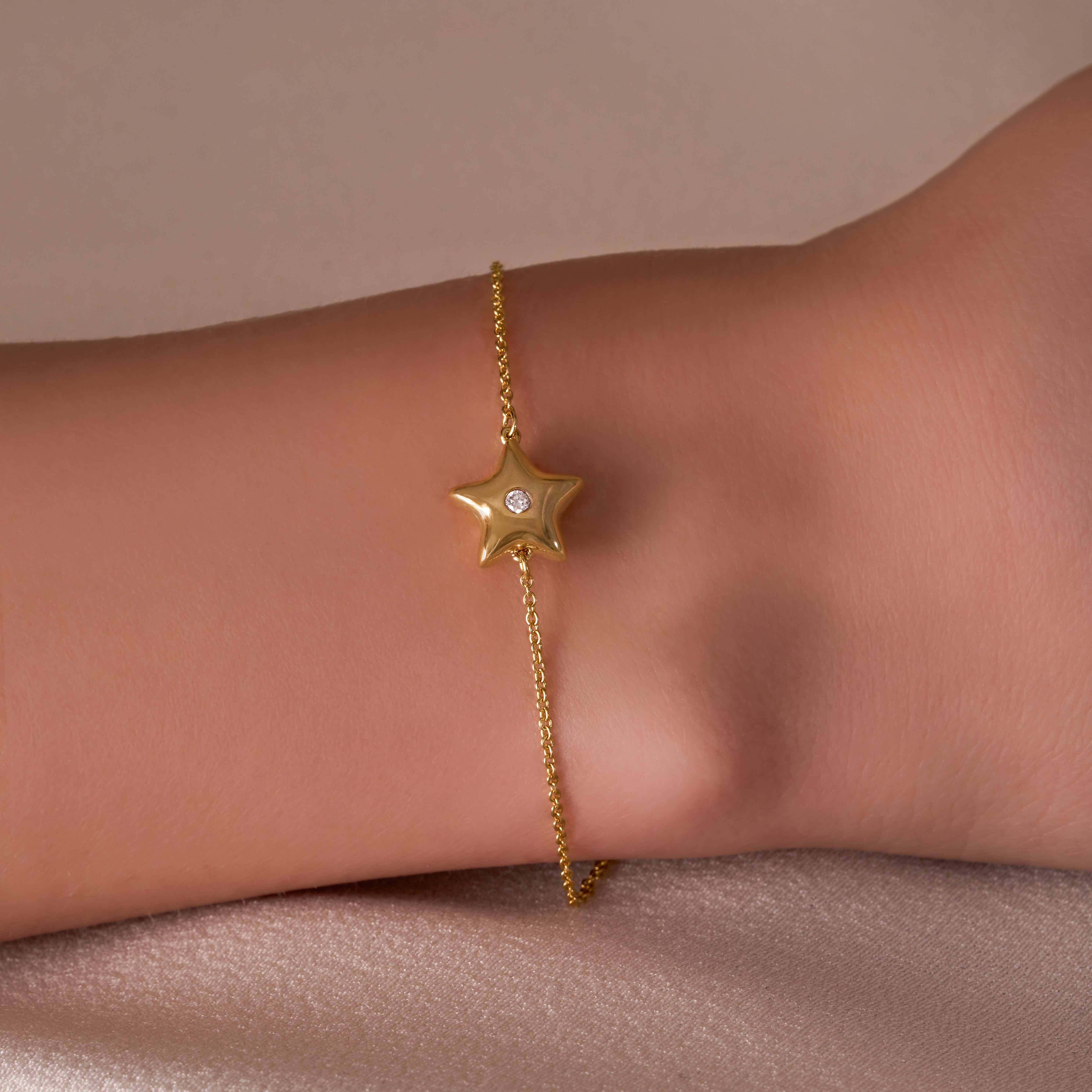 Bezzle Diamond Bubble Star Bracelet - Happy Jewelers Fine Jewelry Lifetime Warranty