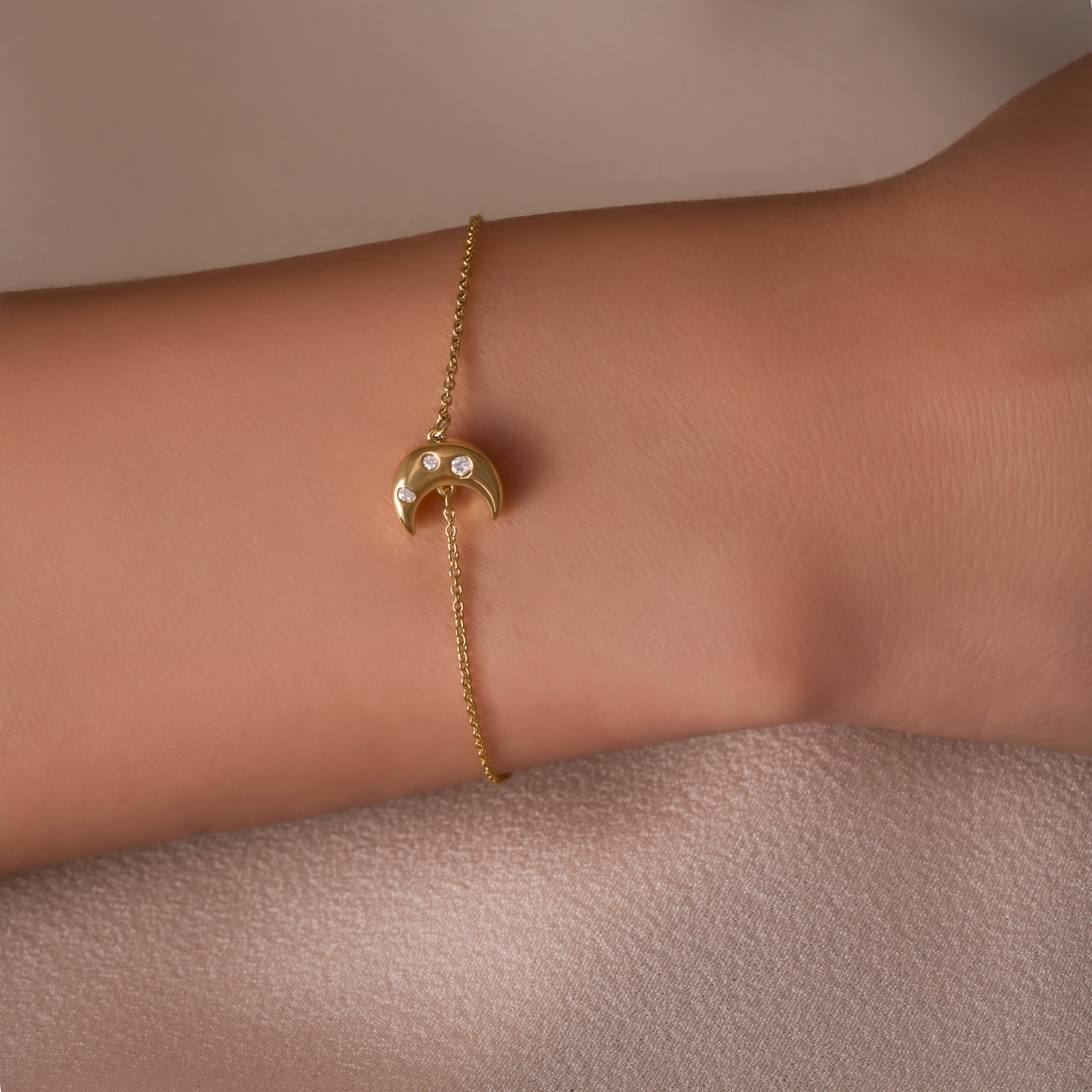 Bezzle Diamond Bubble Moon Bracelet - Happy Jewelers Fine Jewelry Lifetime Warranty