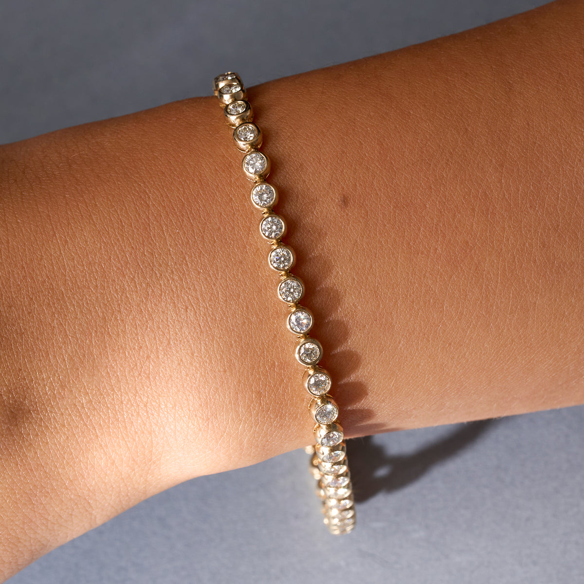 Bezel Set Round Natural Diamond Tennis Bracelet
