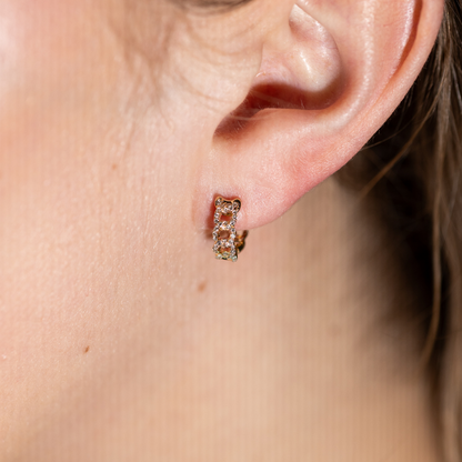 The Gianni Chain Huggie Earrings - Happy Jewelers Fine Jewelry Lifetime Warranty